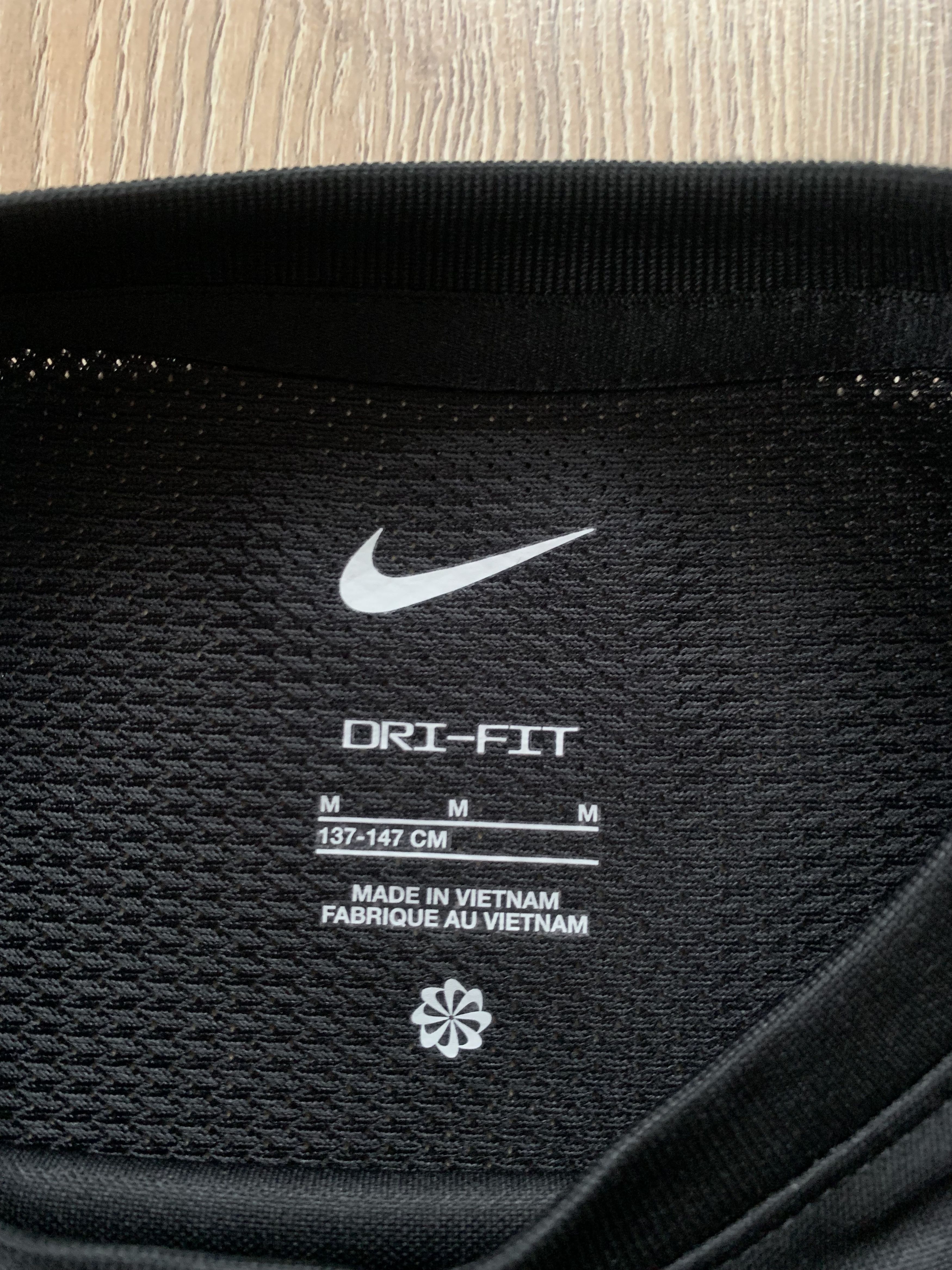 Nike Youth Nike Dri-Fit Black Training T-Shirt Size US XXS / EU 40 - 5 Thumbnail