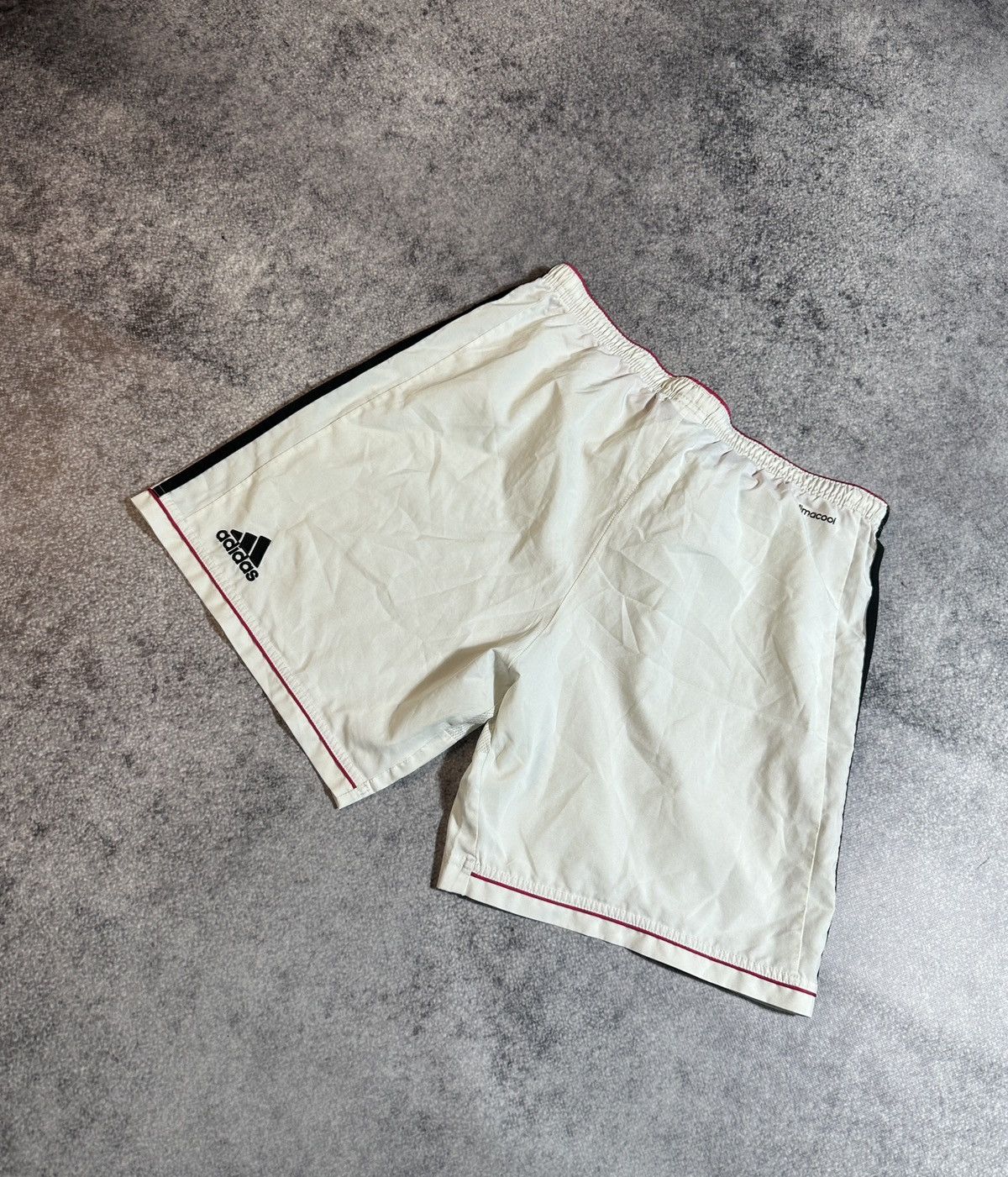 Adidas Vintage Adidas Real Madrid 7 Ronaldo Shorts Blokecore USA M Size US 32 / EU 48 - 4 Thumbnail