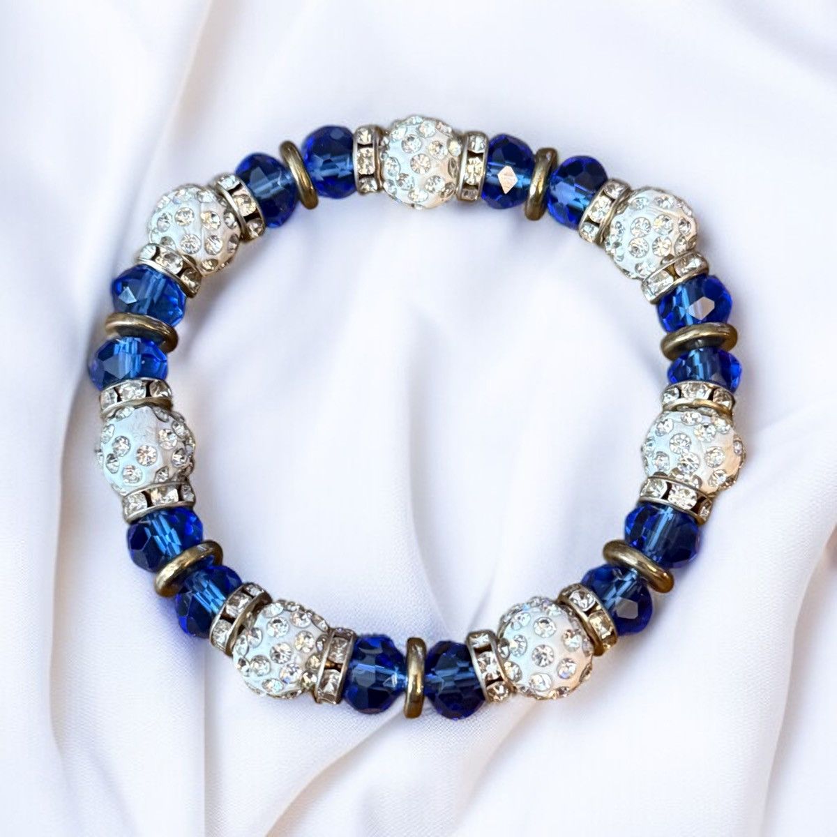 Other Dark blue and white glass bead stretch bracelet Size ONE SIZE - 1 Thumbnail