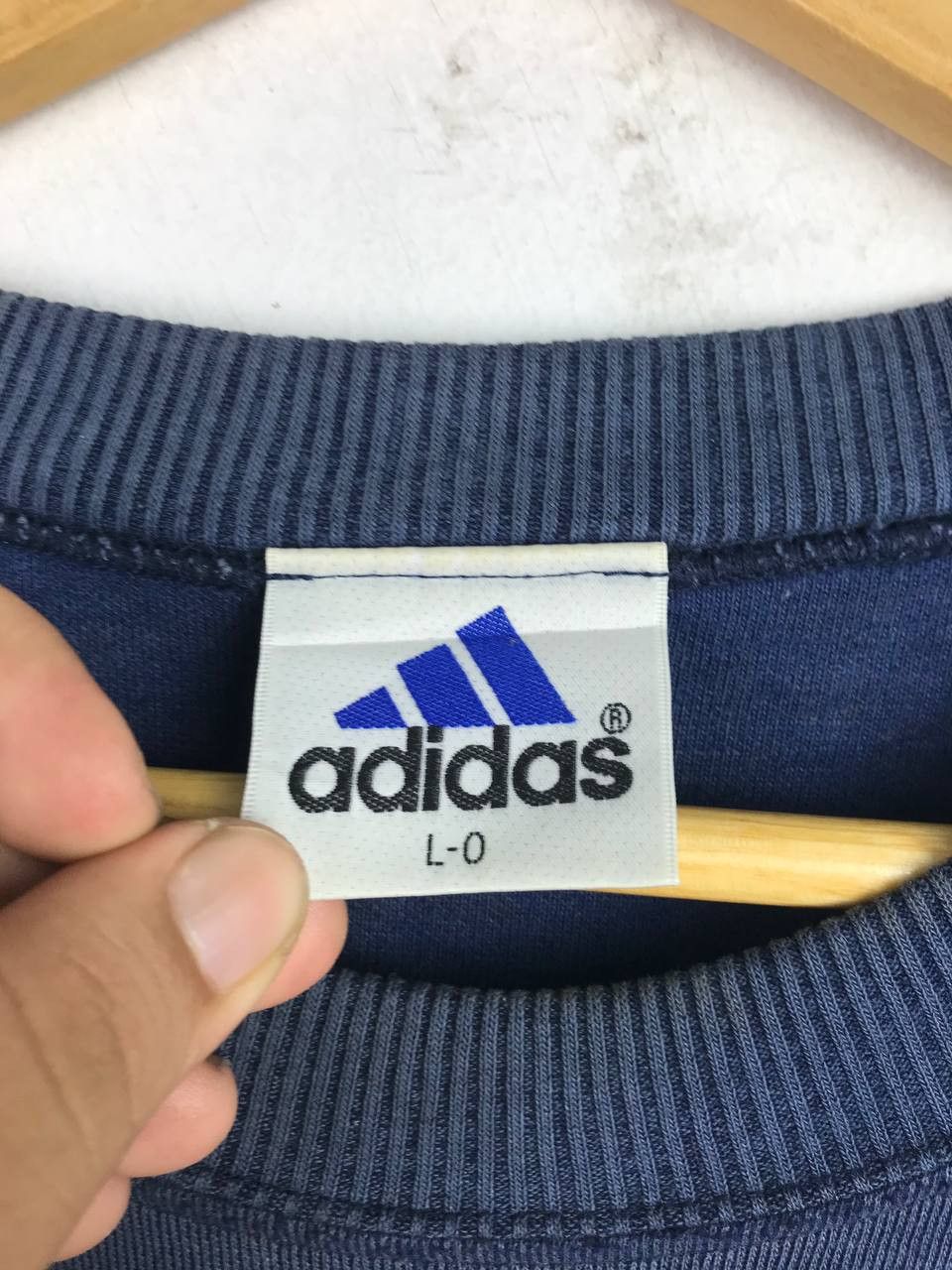 Adidas × Japanese Brand × Vintage Vintage 90's Adidas Big Logo Spellout Sweatshirt Size US L / EU 52-54 / 3 - 4 Thumbnail
