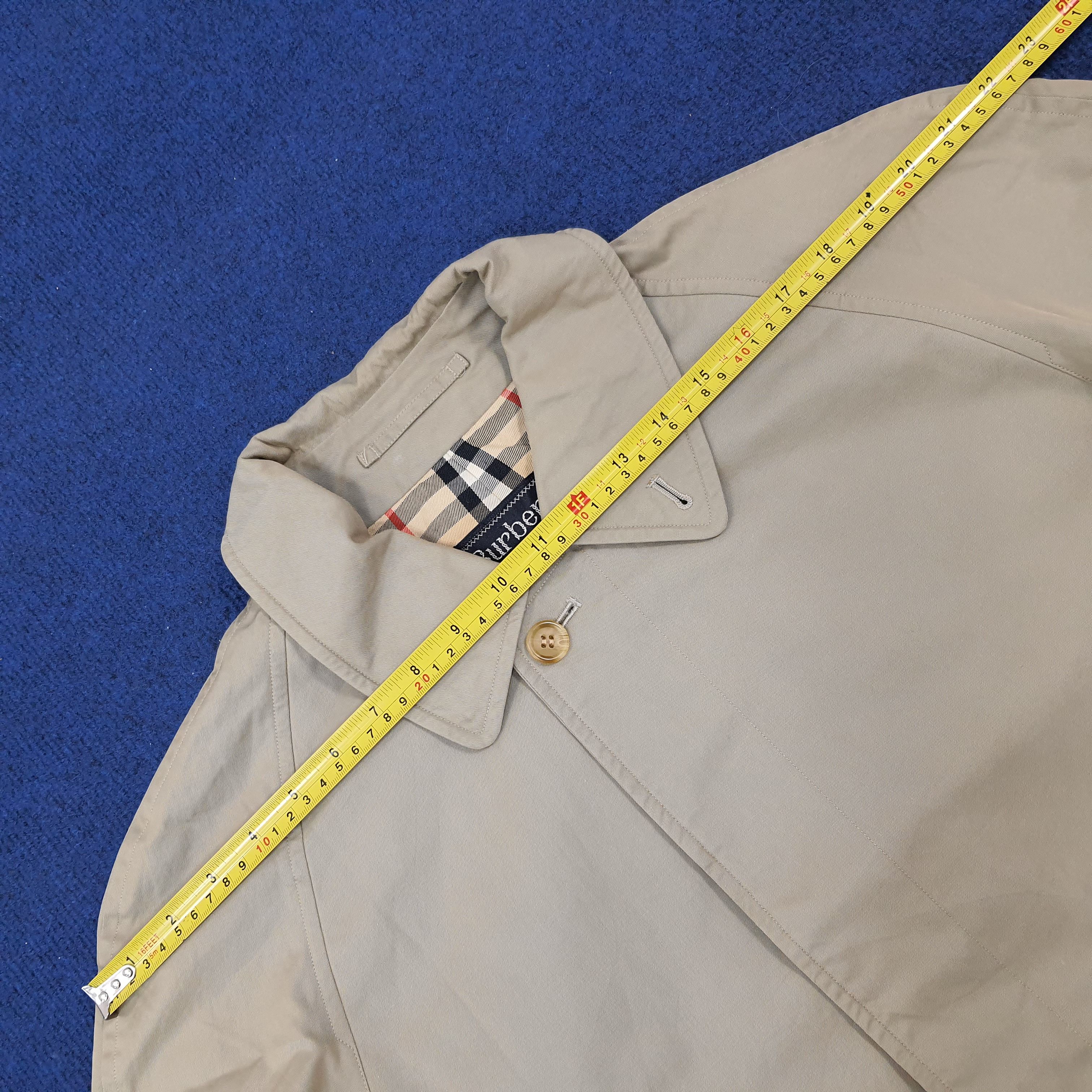 Burberry × Vintage Vintage Burberrys Nova Check Trench Jacket Size US L / EU 52-54 / 3 - 12 Thumbnail
