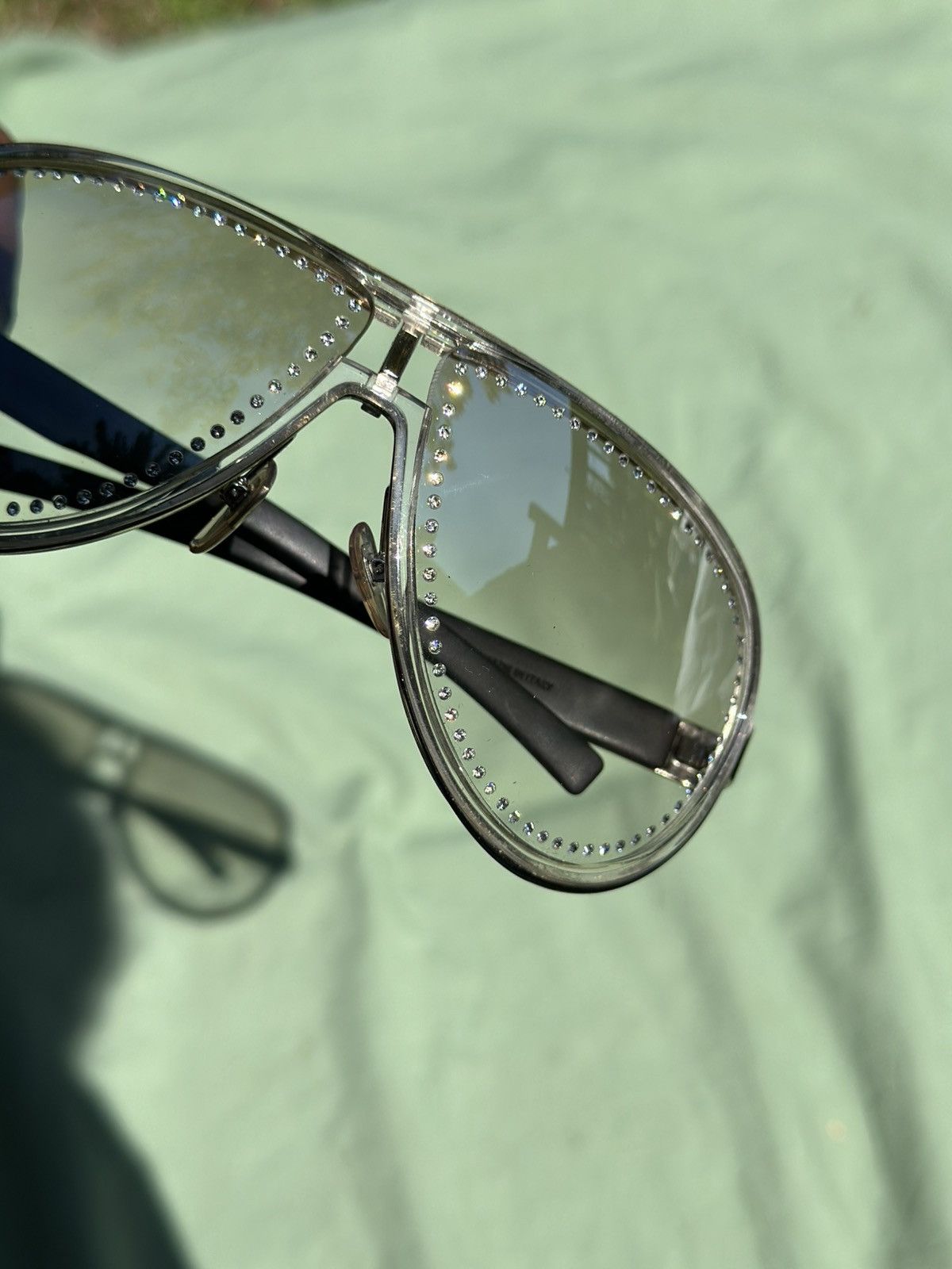 Gucci Vintage Gucci Swarovski crystal sunglasses 2007 Size ONE SIZE - 1 Thumbnail