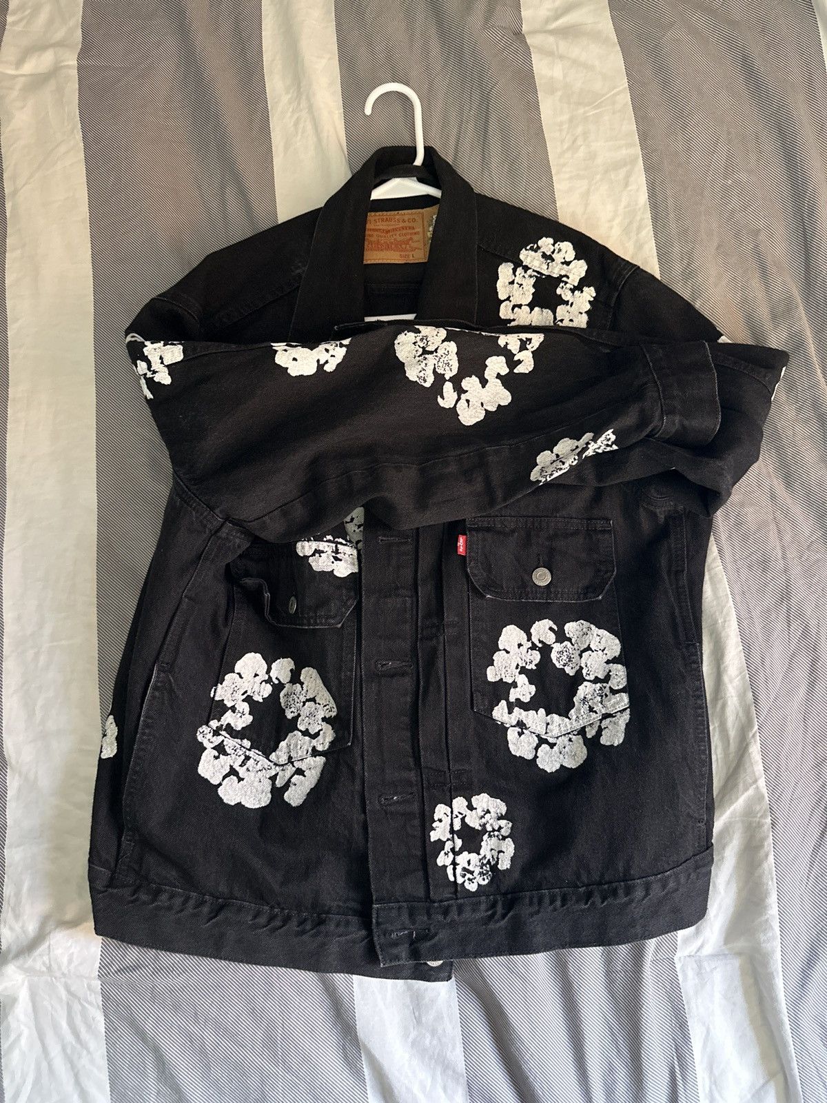 DENIM TEARS Denim Tears The Cotton Wreath Denim Jacket Size US L / EU 52-54 / 3 - 1 Thumbnail