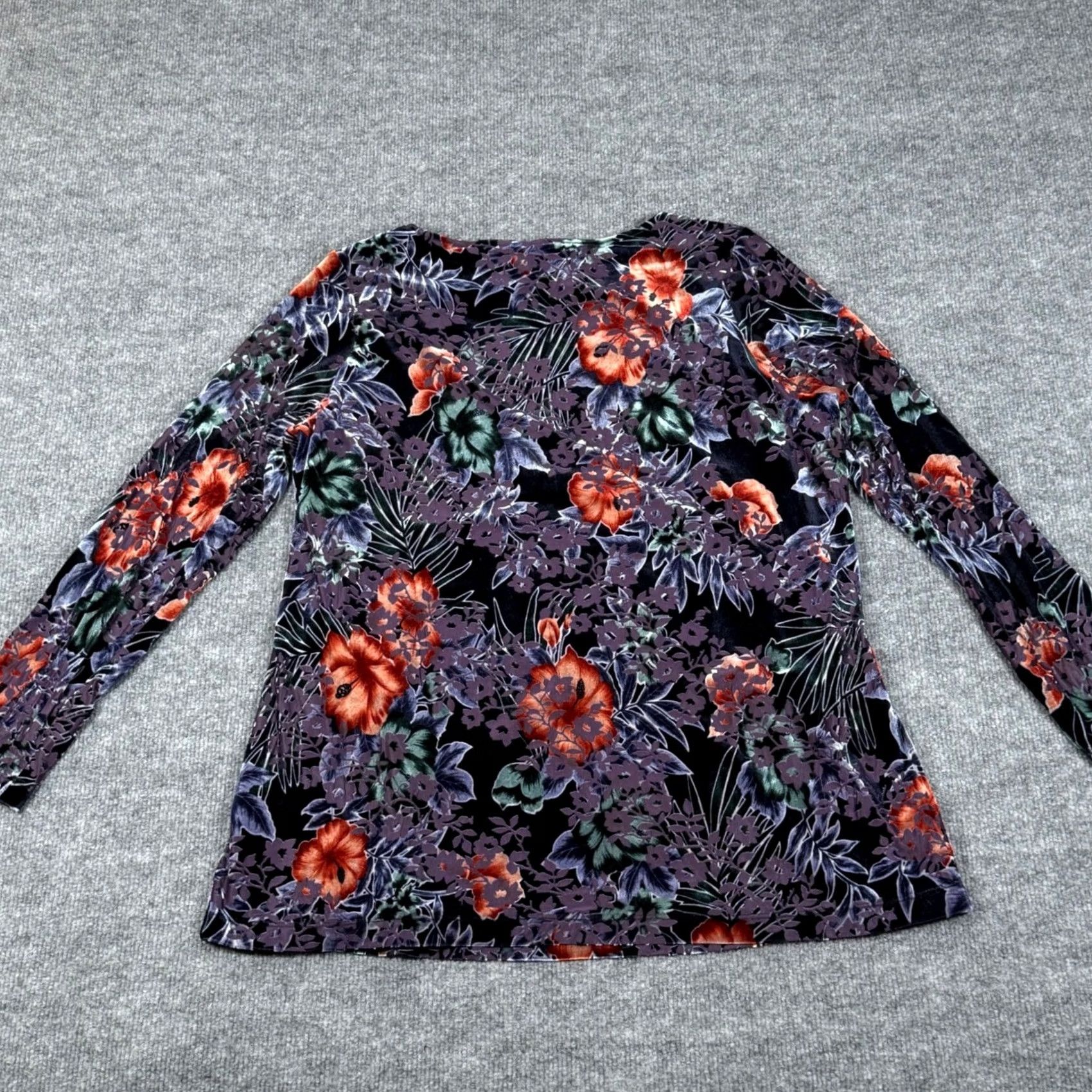 Vintage Susan Graver Round Neck Velvet Burnout Floral Top Long Sleeve Tunic Women L Purple Vintage No Size L / US 10 / IT 46 - 4 Thumbnail