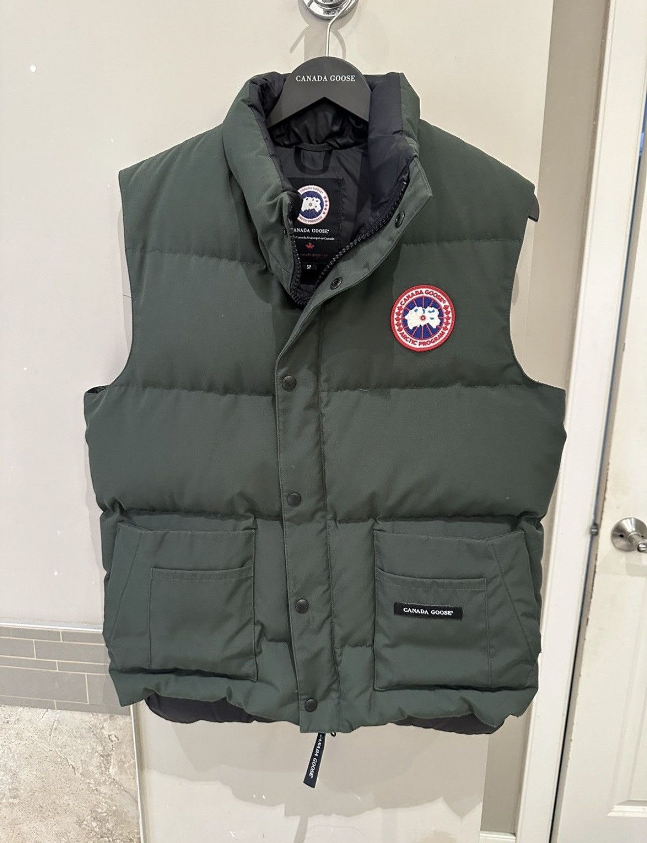 Canada Goose CANADA GOOSE freestyle Vest Jacket Size US S / EU 44-46 / 1 - 1 Thumbnail