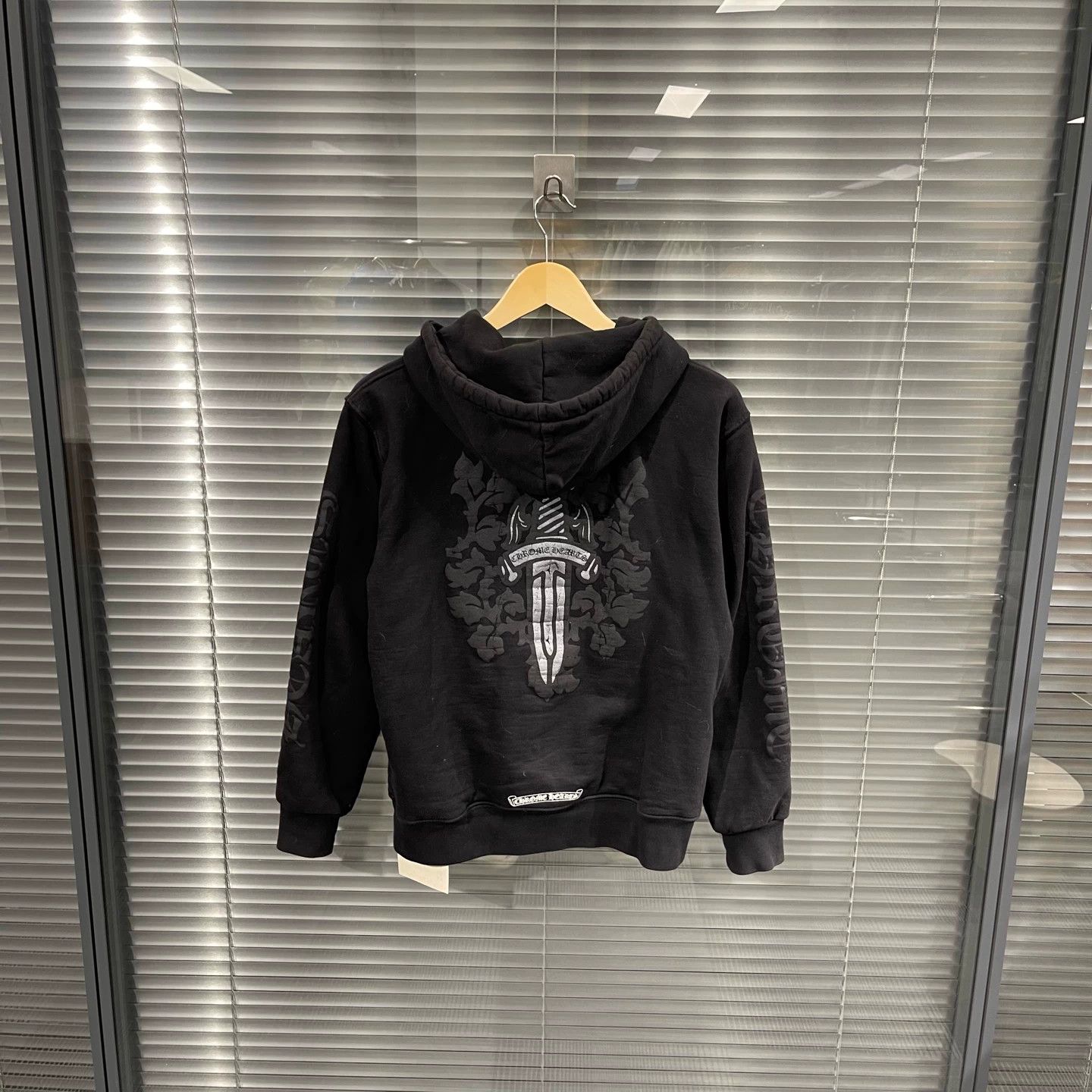 Chrome Hearts Chrome Hearts Broken Sword Vine Zip Black Jacket Size US S / EU 44-46 / 1 - 1 Thumbnail