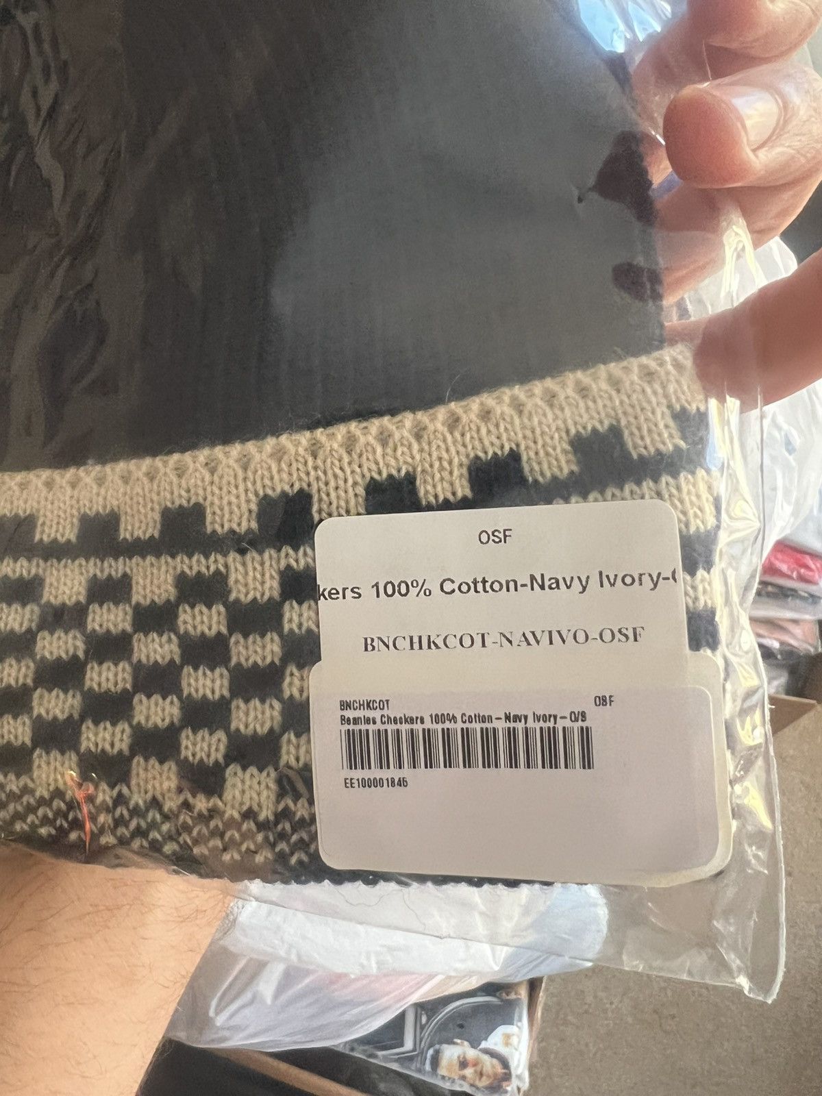 Eric Emanuel Eric Emanuel EE navy blue & ivory checker winter hat beanie Size ONE SIZE - 3 Thumbnail
