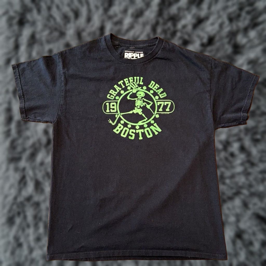 Ripple Junction VINTAGE Grateful Dead Ripple Junction T Shirt Boston 1973 Medium Black Green Mens Band Graphic Print Crew Neck Short Sleeve Cotton Knit Easy Care Size US M / EU 48-50 / 2 - 1 Thumbnail