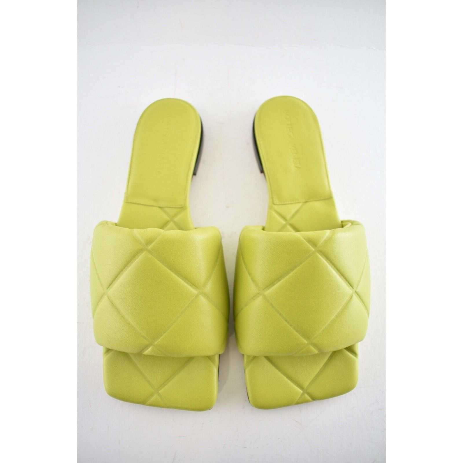 Bottega Veneta Bottega Veneta BV Lido Kiwi Green Padded Leather Quilted Size US 6 / IT 36 - 7 Thumbnail