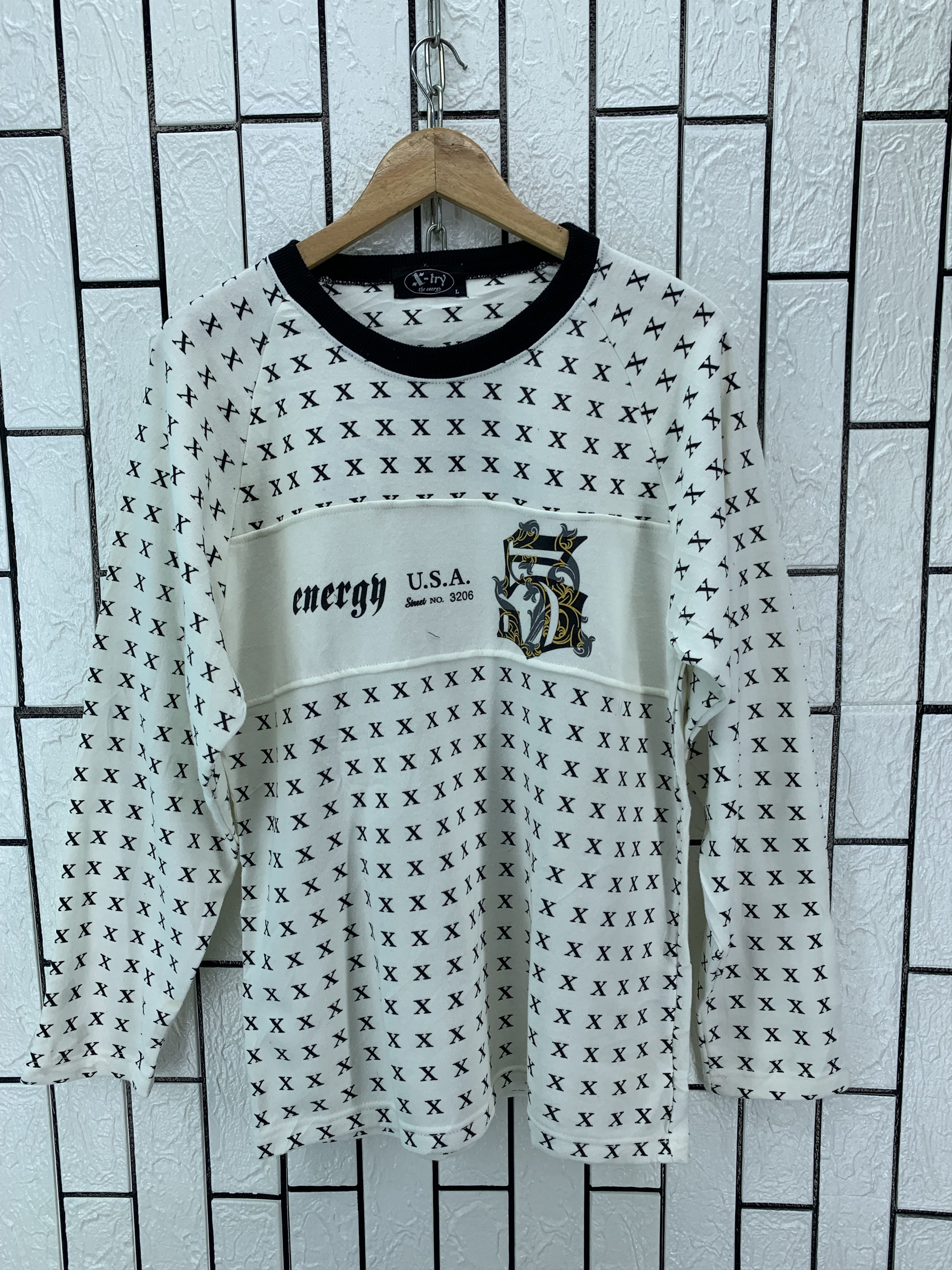 Japanese Brand Overprinted X Size US M / EU 48-50 / 2 - 1 Thumbnail