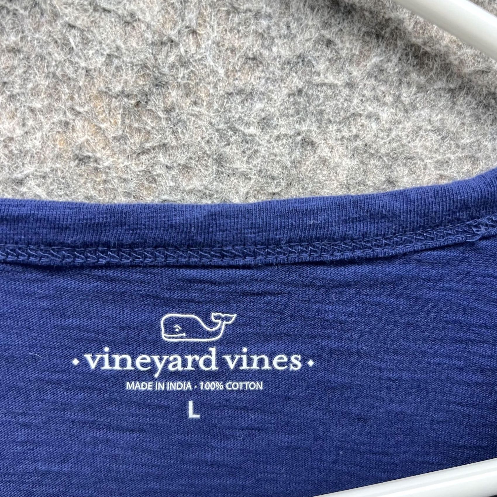 Vineyard Vines Vineyard Vines Shirt Women Large Tee V-Neck Cotton Blue Navy Casual Short Sleeve Size L / US 10 / IT 46 - 5 Thumbnail