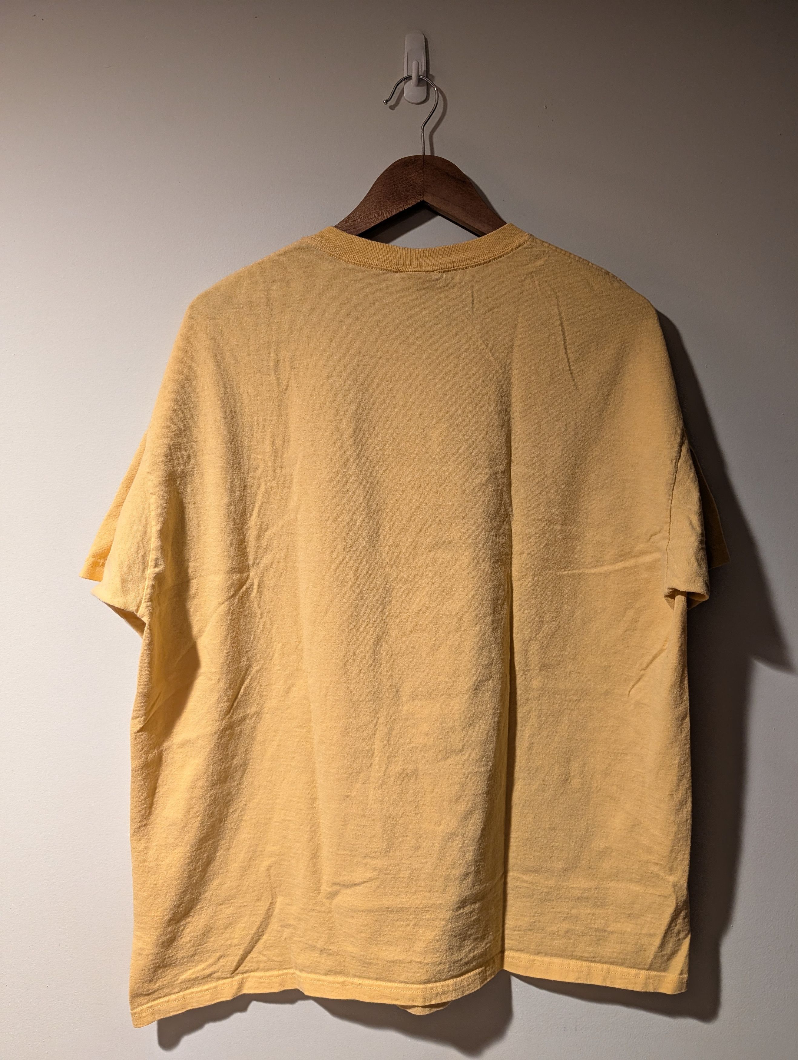 Disney Vintage 90s Winnie the Pooh Butterfly Disney T-Shirt Size US XL / EU 56 / 4 - 8 Thumbnail