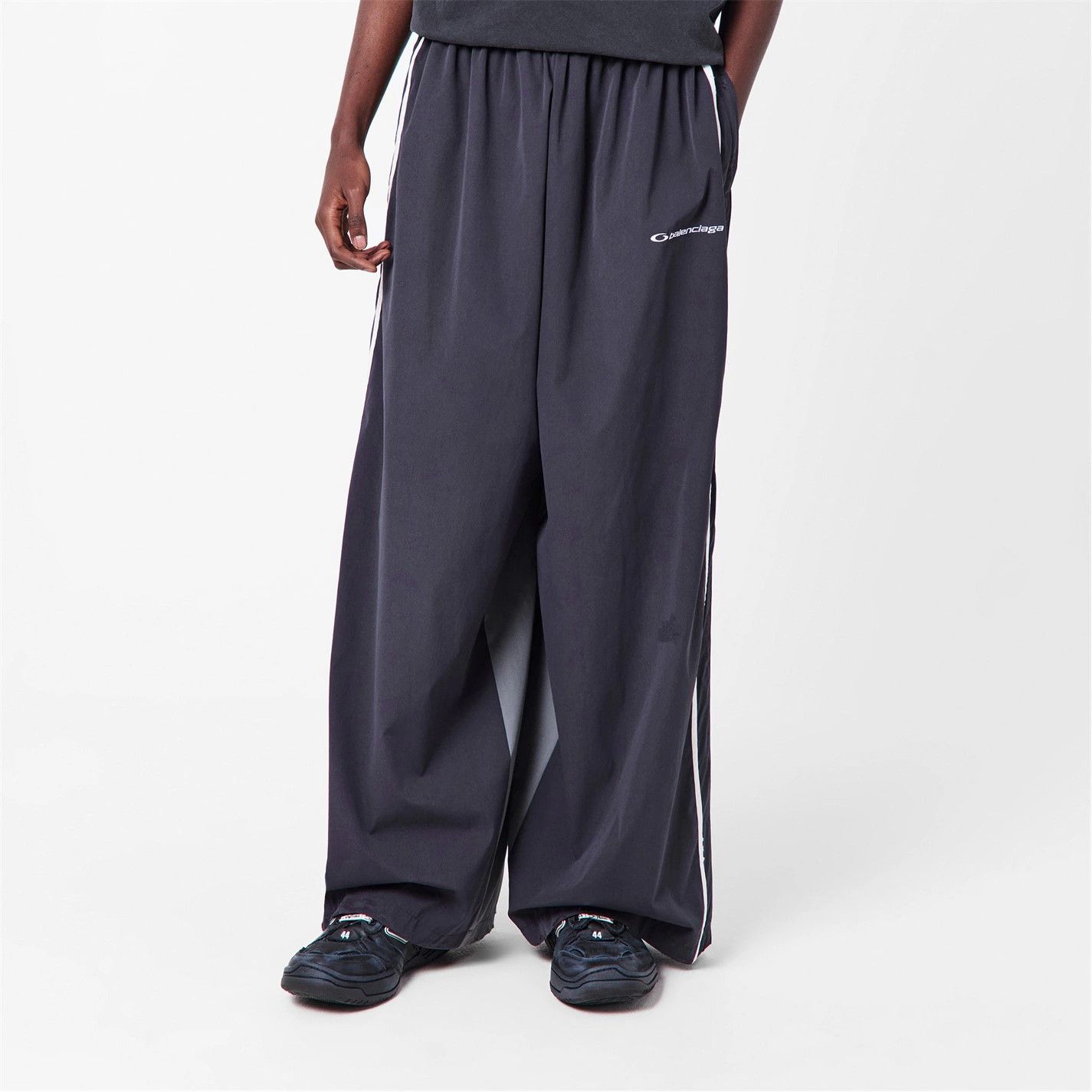 Balenciaga o1g2r1mq0226 Athletic Tracksuit Pants In Black/Grey Size US 34 / EU 50 - 3 Thumbnail