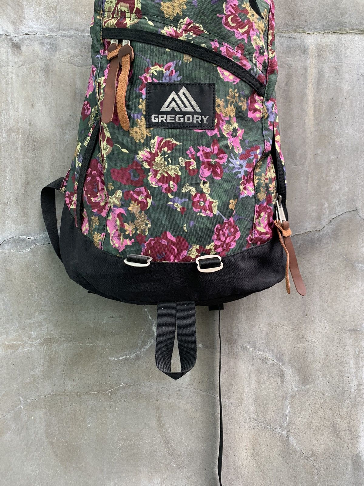Gregory Floral Tapestry Daypack Backpack Size ONE SIZE - 5 Thumbnail