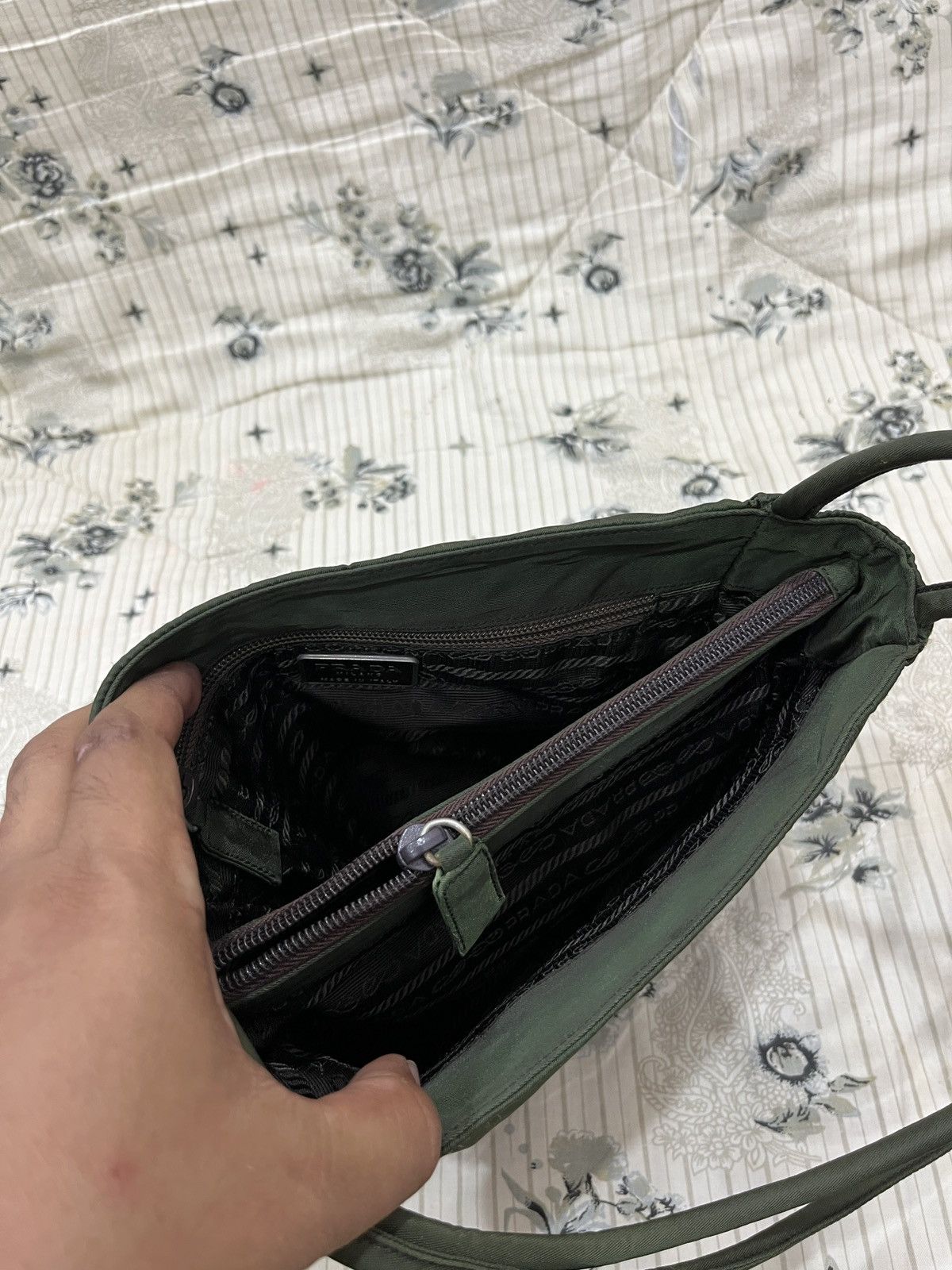 Prada 🔥🔥🔥STEALS PRADA BAGS Size ONE SIZE - 12 Thumbnail