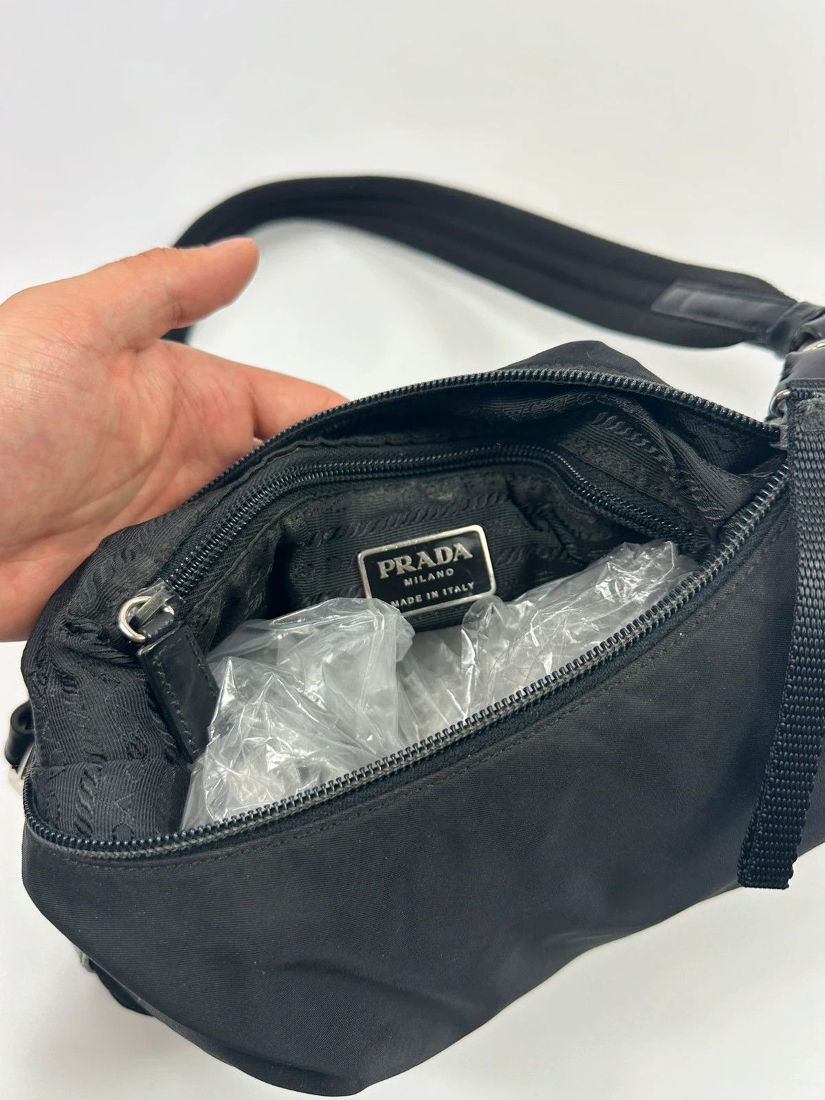Prada Prada Milano FW99 Black Leather & Nylon Shoulder Bag Size ONE SIZE - 12 Thumbnail