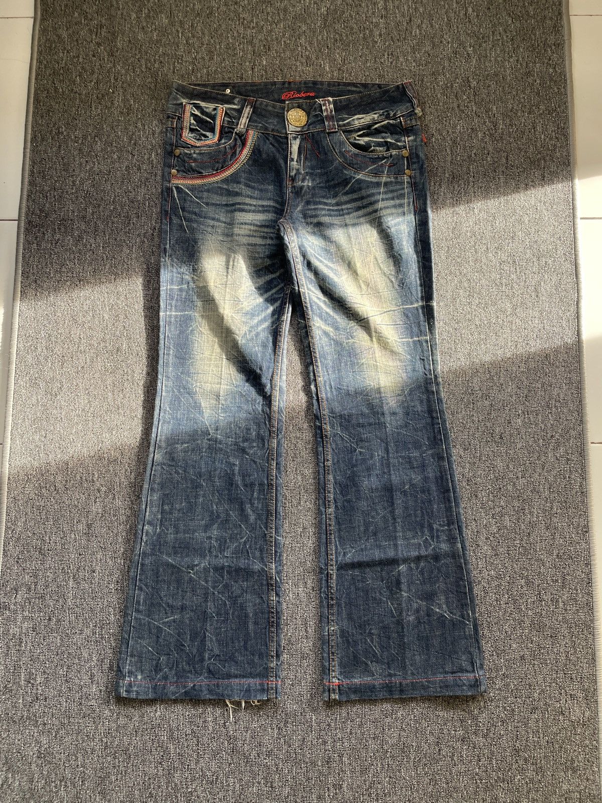 Vintage Y2K Reobera Low Rise Boot Cut Distressed Flare Jeans