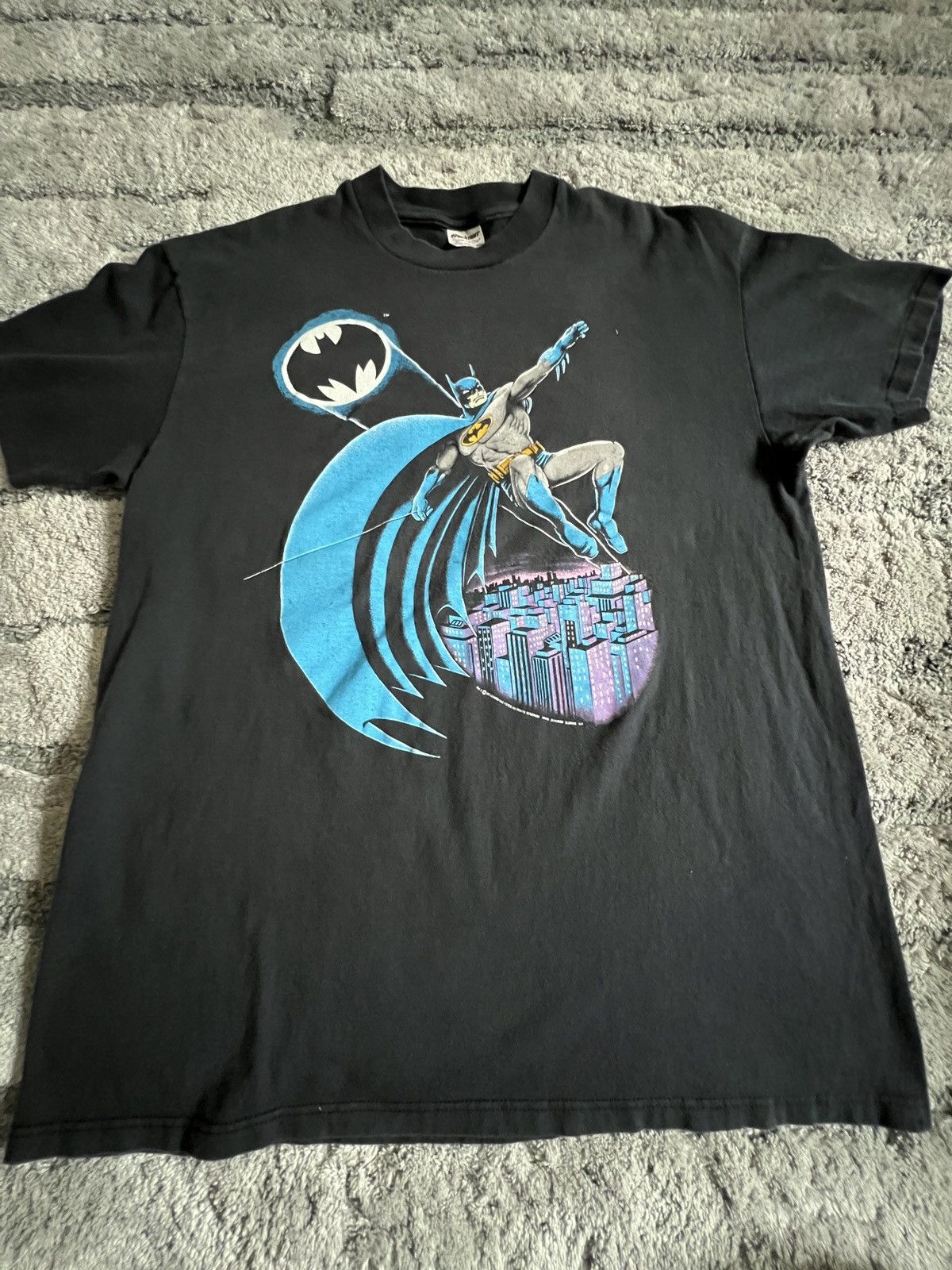 Vintage Vintage Batman DC comic promo t shirt Size US XL / EU 56 / 4 - 2 Thumbnail
