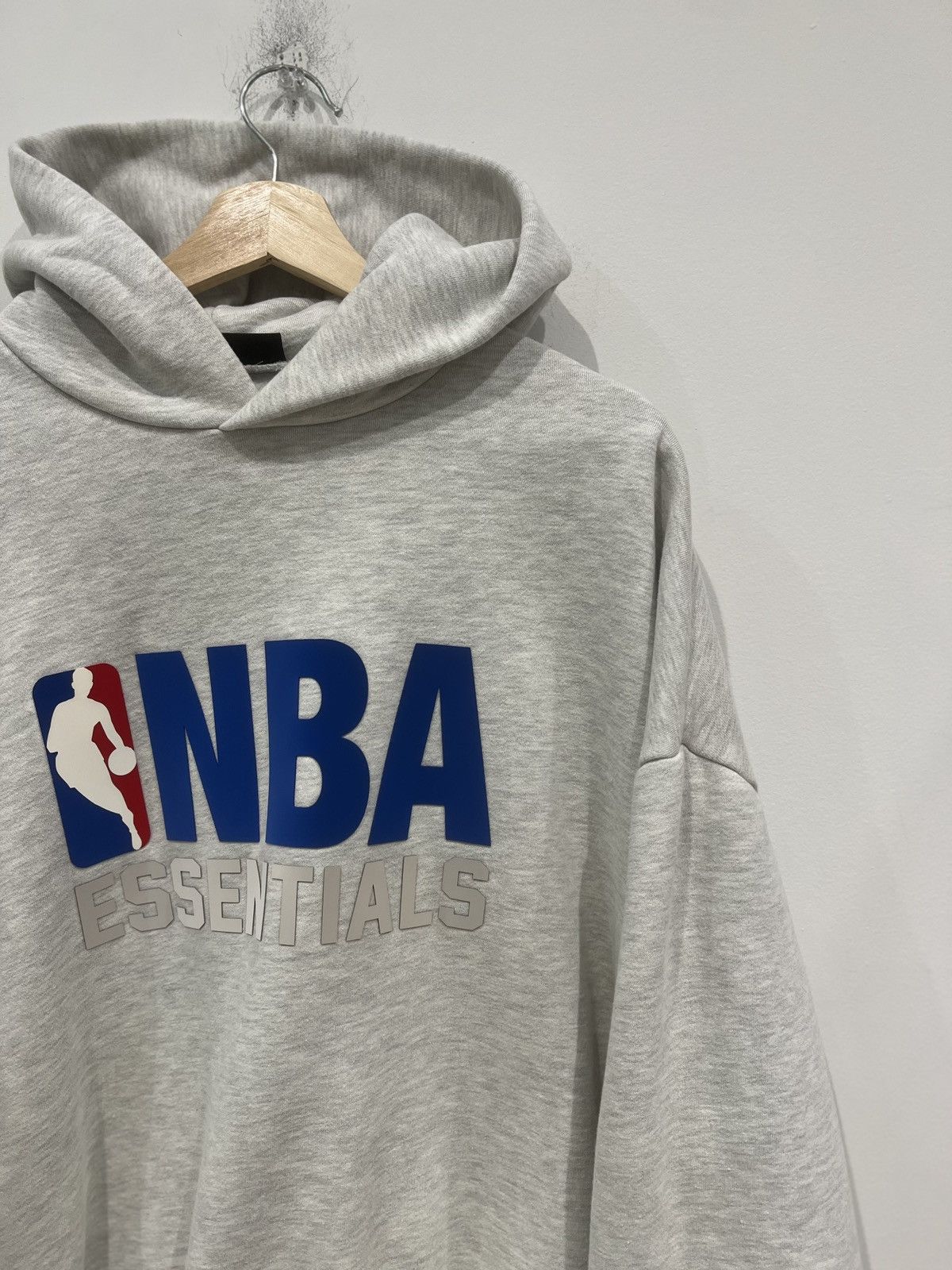 Fear of God Fear of God Essentials NBA Hoodie Light Heather Size: L Size US L / EU 52-54 / 3 - 2 Thumbnail
