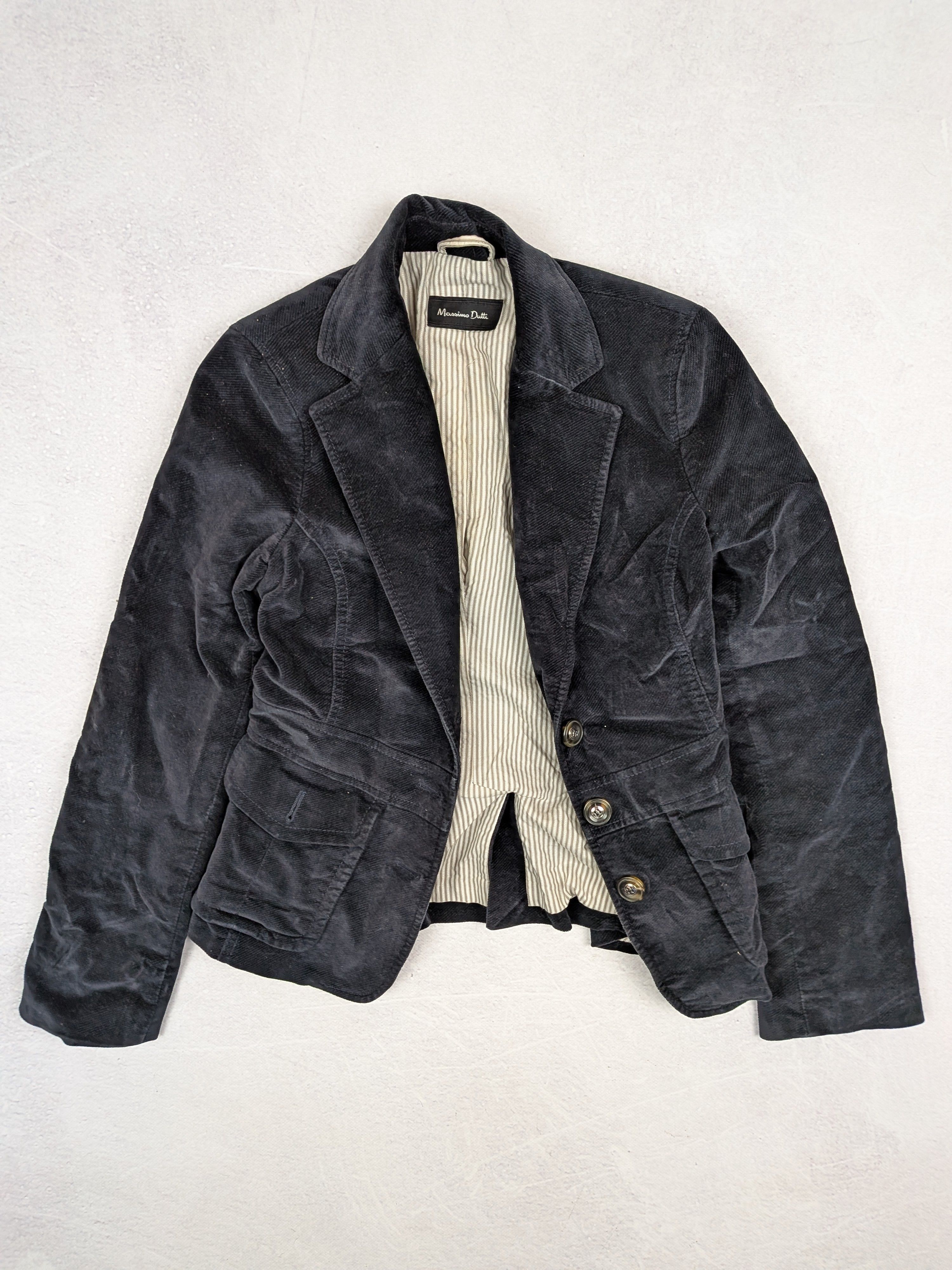 Massimo Dutti Massimo Dutti Velvet Blazer Winter Made in Portugal Size M Size M / US 6-8 / IT 42-44 - 3 Thumbnail