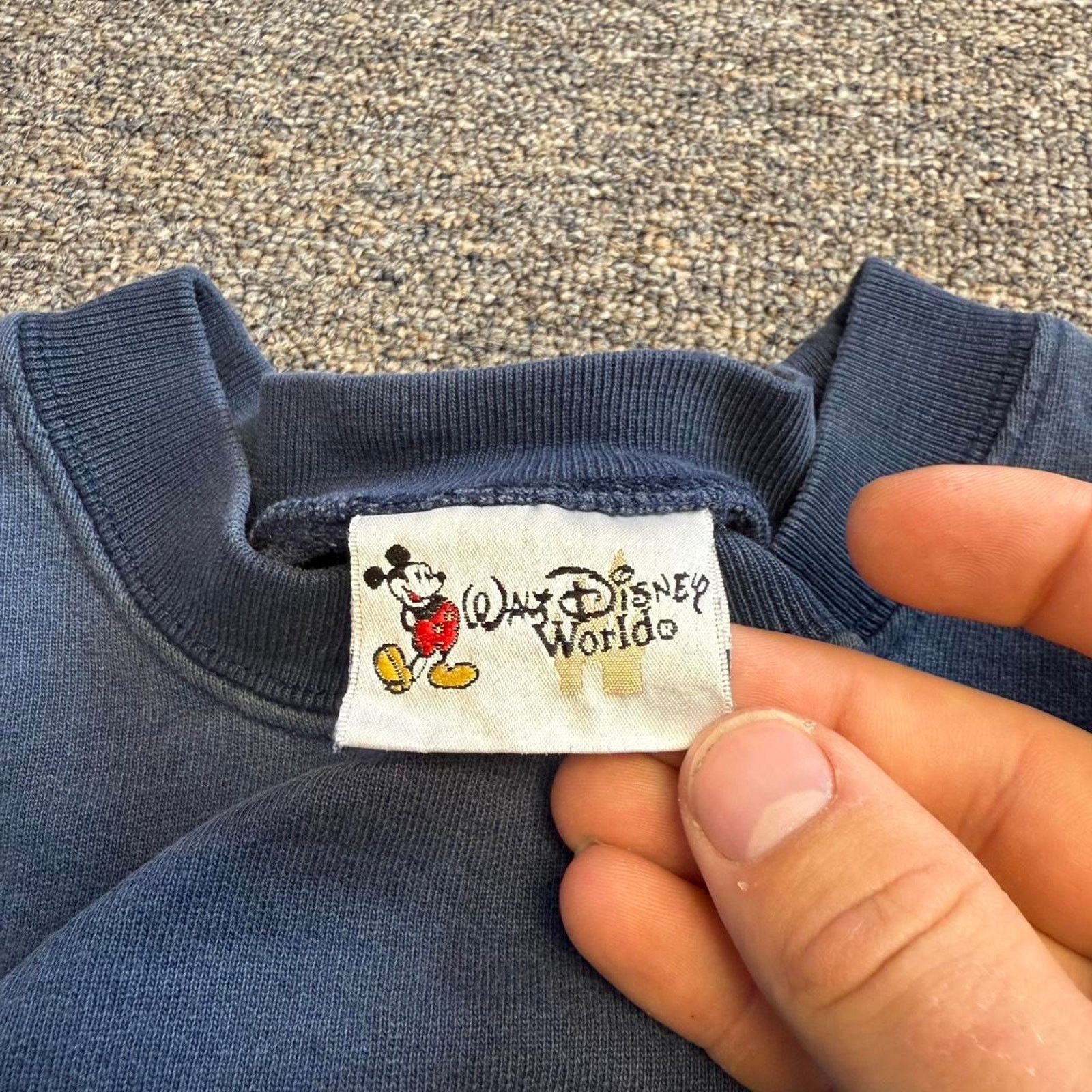 Disney Y2k walt disney mickey mouse crewneck Size US L / EU 52-54 / 3 - 7 Thumbnail