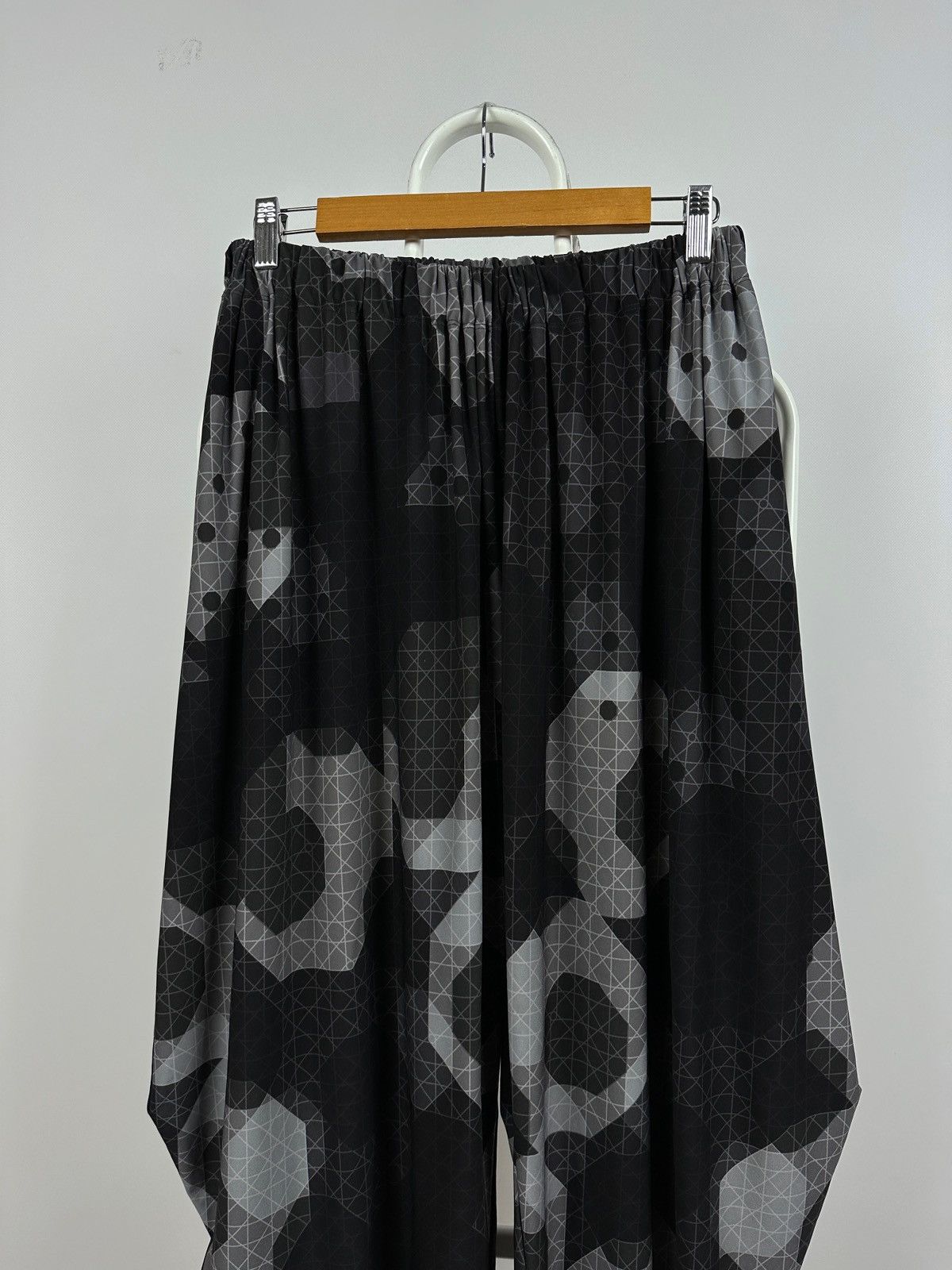 Issey Miyake Vintage Issey Miyake Geometric Pleated Pant Size US 32 / EU 48 - 4 Thumbnail
