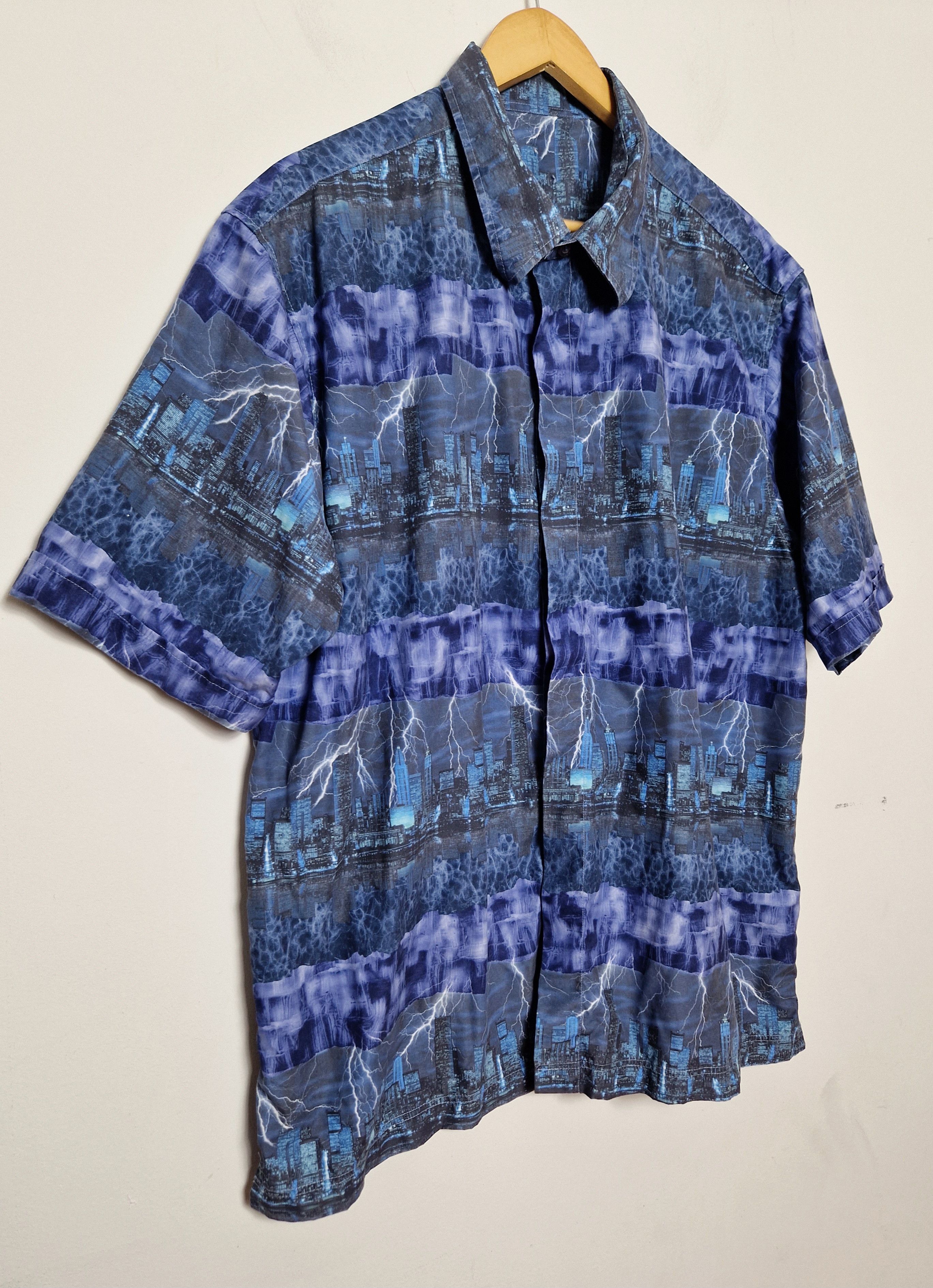 Vintage vintage crazy shirt art town storm printed Size US XL / EU 56 / 4 - 3 Thumbnail