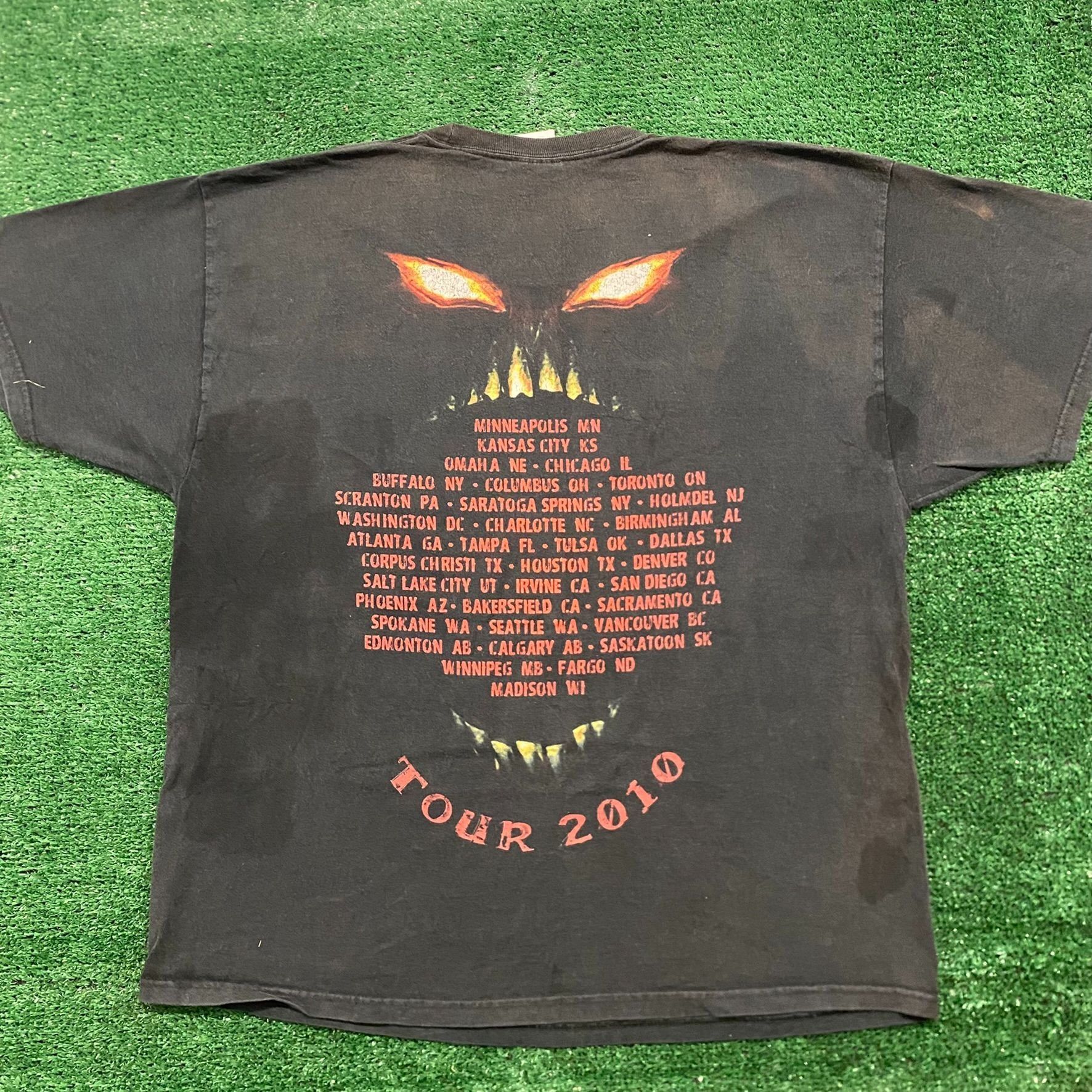 Band Tees Vintage Y2K Sun Faded Disturbed Heavy Metal Rock Band Tee Size US XL / EU 56 / 4 - 6 Thumbnail