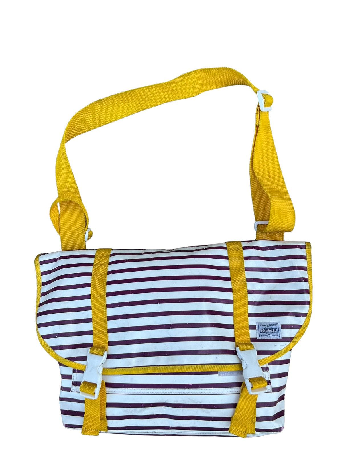 Porter VTG Porter by Yoshida X Headporter Distress Messenger Bag Size ONE SIZE - 1 Thumbnail