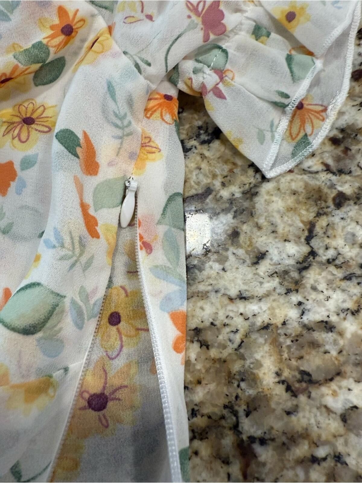 Other Eilly Bazar ditsy floral crop top ruffled short sleeves SM Size S / US 4 / IT 40 - 6 Thumbnail