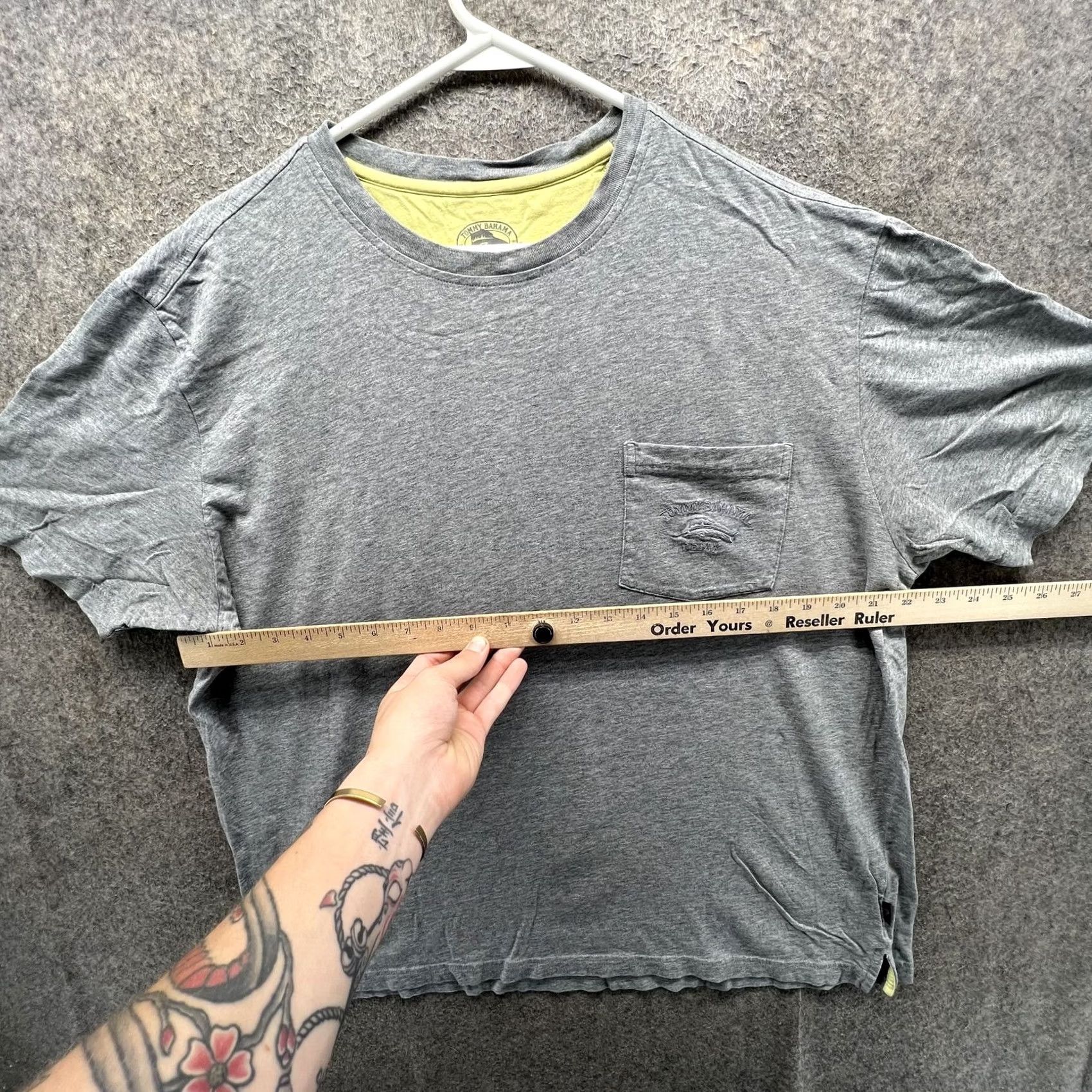 Tommy Bahama Tommy Bahama Shirt Mens L Gray Pima Cotton Pocket Tee Cerveza Pacifico Beer Logo Embroidered Crew Neck Short Sleeve Shirt Mens Large Gray Tee Size US L / EU 52-54 / 3 - 3 Thumbnail