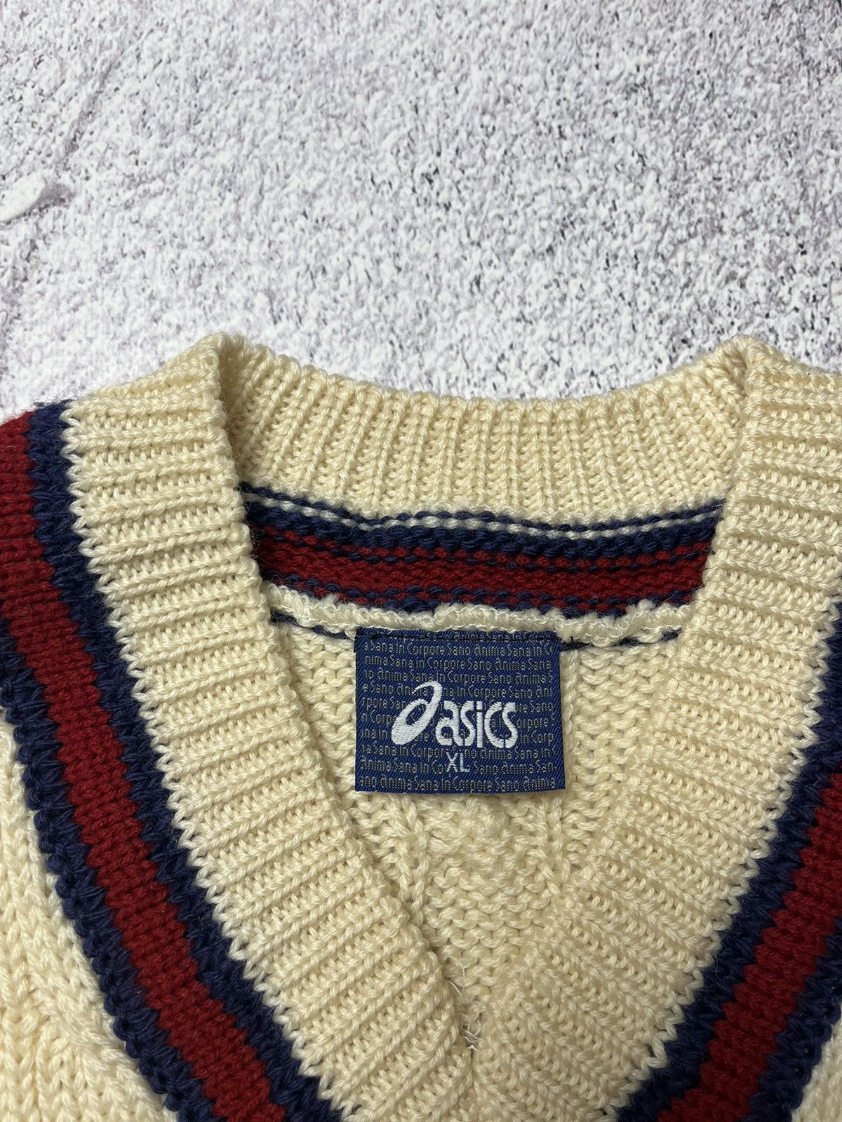 Asics Rare VINTAGE Asics Sweater England soocer football XL Size US XL / EU 56 / 4 - 7 Thumbnail