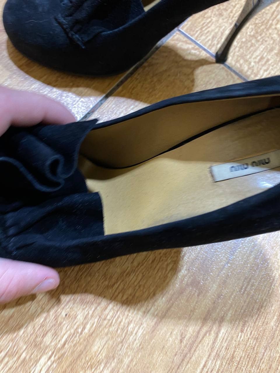 Miu Miu Prada Black Patent Leather Pointed Pump Kitten Heels Size US 8 / IT 38 - 7 Thumbnail