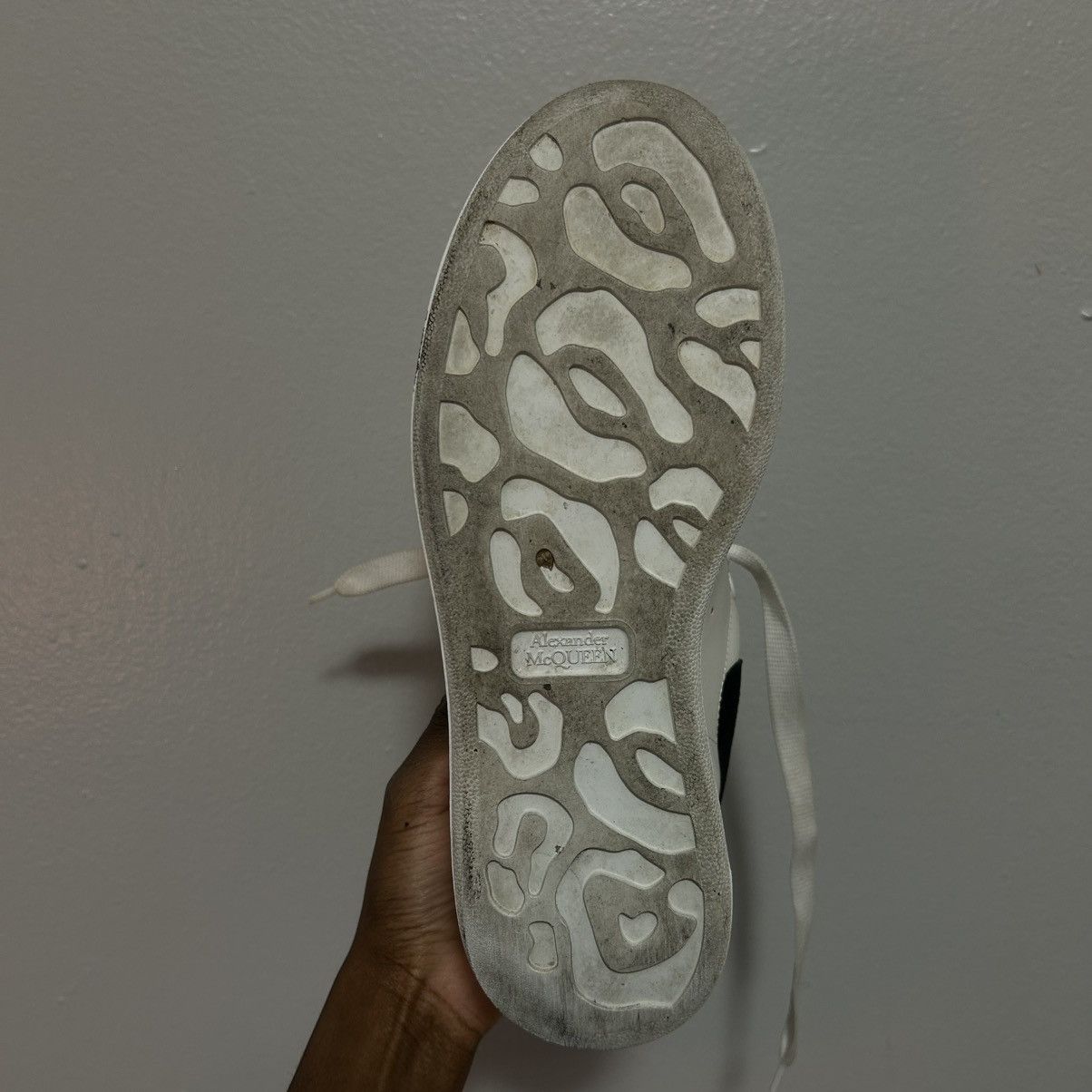 Alexander McQueen Alexander McQueen Oversized Sneaker Size US 6 / EU 39 - 4 Thumbnail