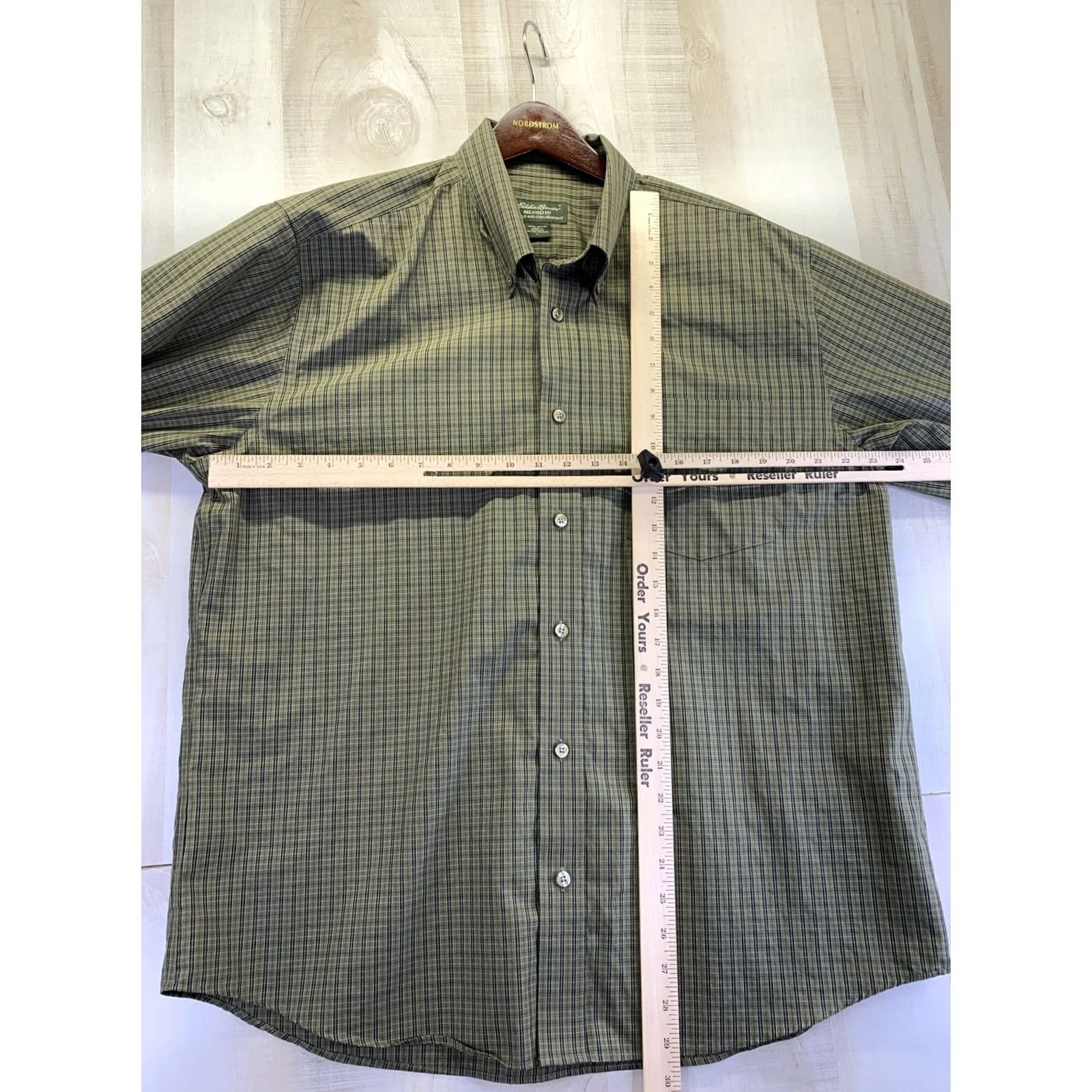 Eddie Bauer Eddie Bauer Button-Down Shirt Mens Green Plaid Relaxed Wrinkle Resistant L Size US L / EU 52-54 / 3 - 3 Thumbnail