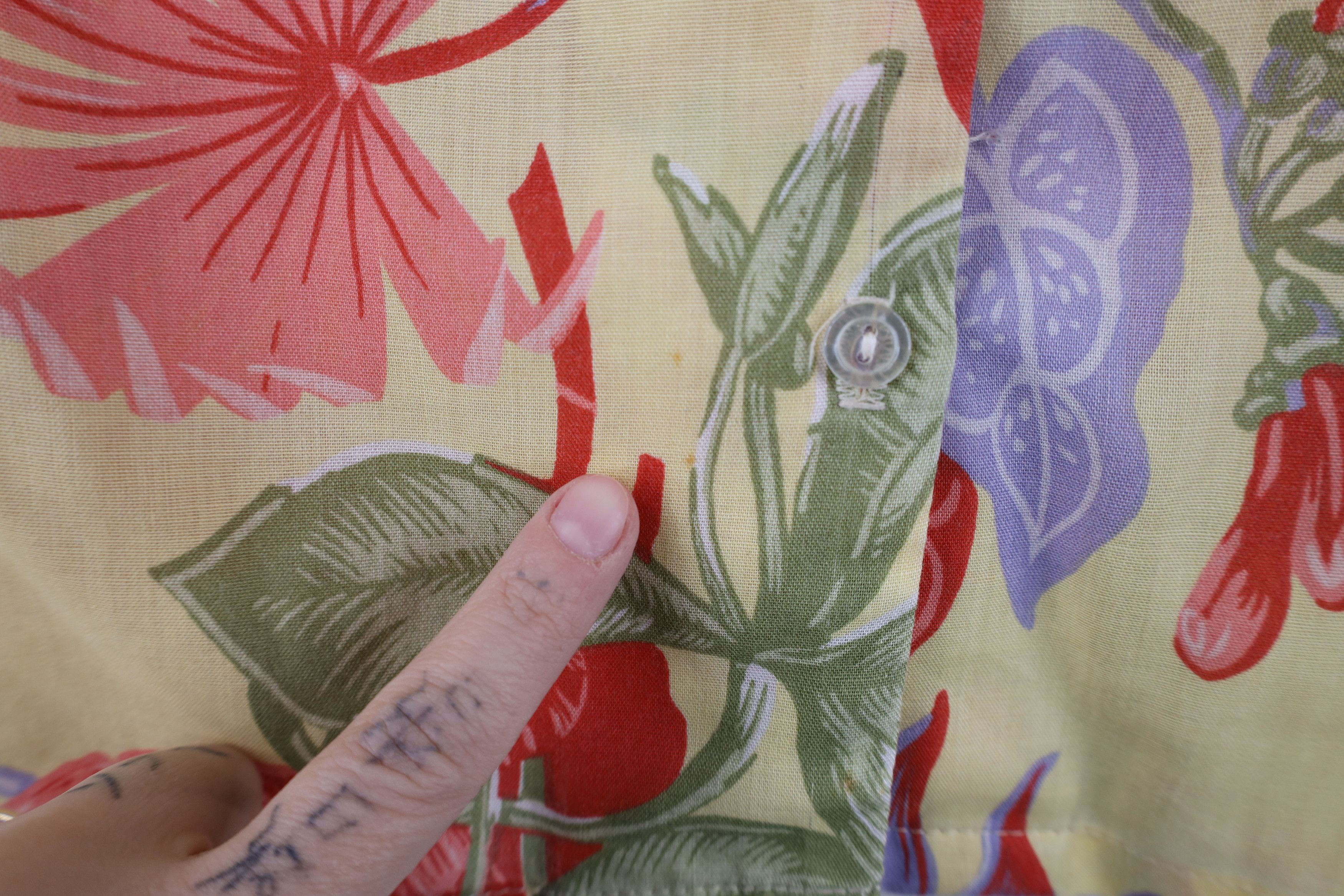 Vintage Vintage 70s Streetwear Flower Hawaiian Button Shirt USA Size L / US 10 / IT 46 - 4 Thumbnail