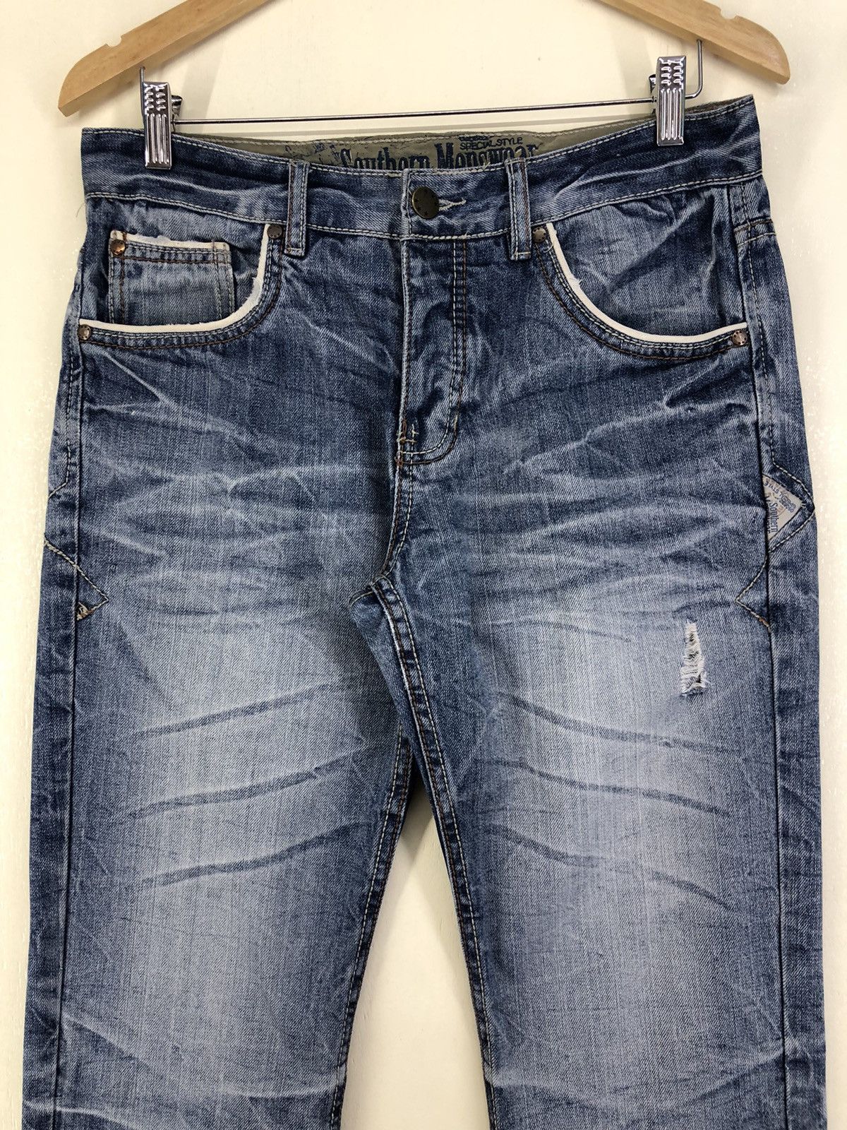 Japanese Brand Southern Menswear Distressed Faded Blue Jeans Size US 31 - 3 Thumbnail