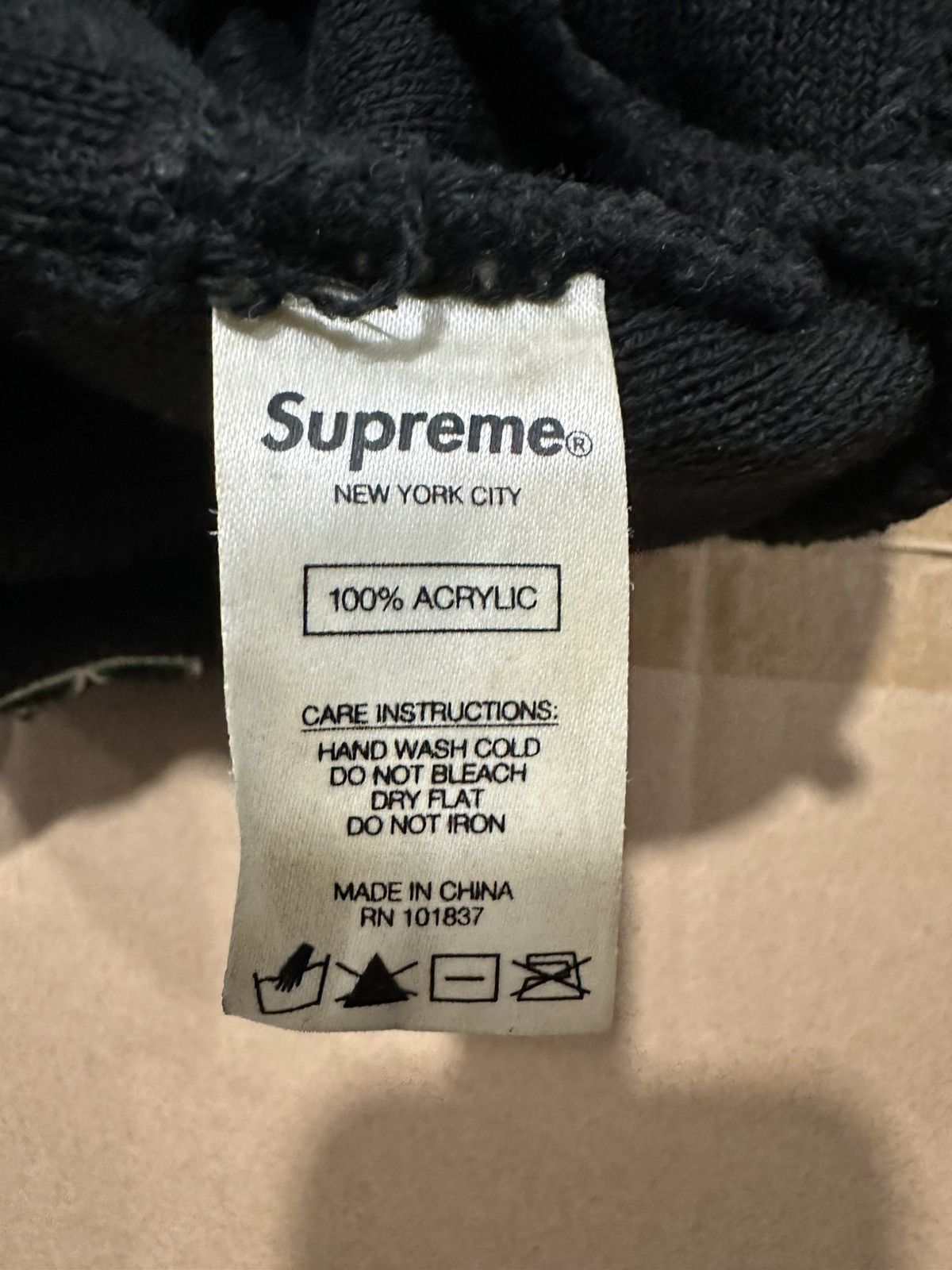 Supreme SUPREME OUTLINE BEANIE Size ONE SIZE - 2 Thumbnail