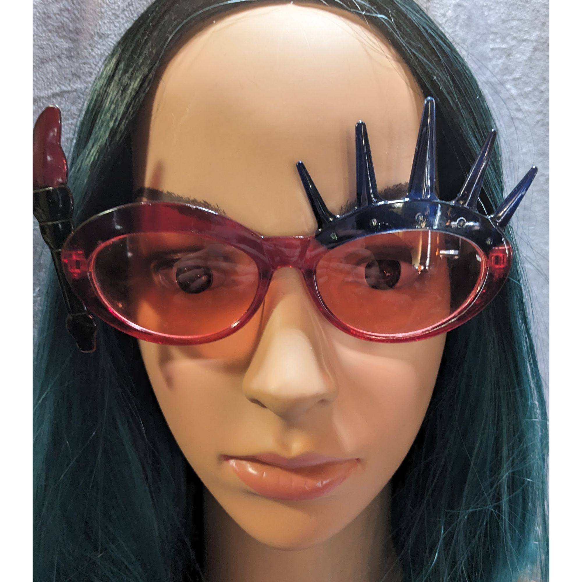 Other Lady Liberty Red And Blue Fashion Sunglasses Size ONE SIZE - 3 Thumbnail