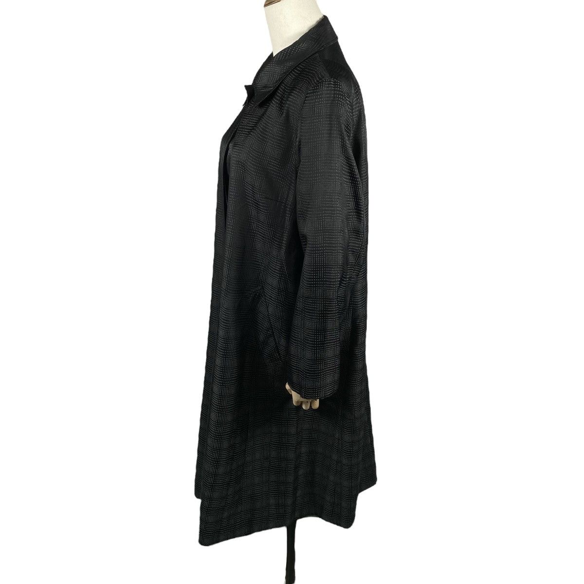 Aquascutum Aquascutum London Vintage Silk Blend Coat Black Textured Size L / US 10 / IT 46 - 4 Thumbnail