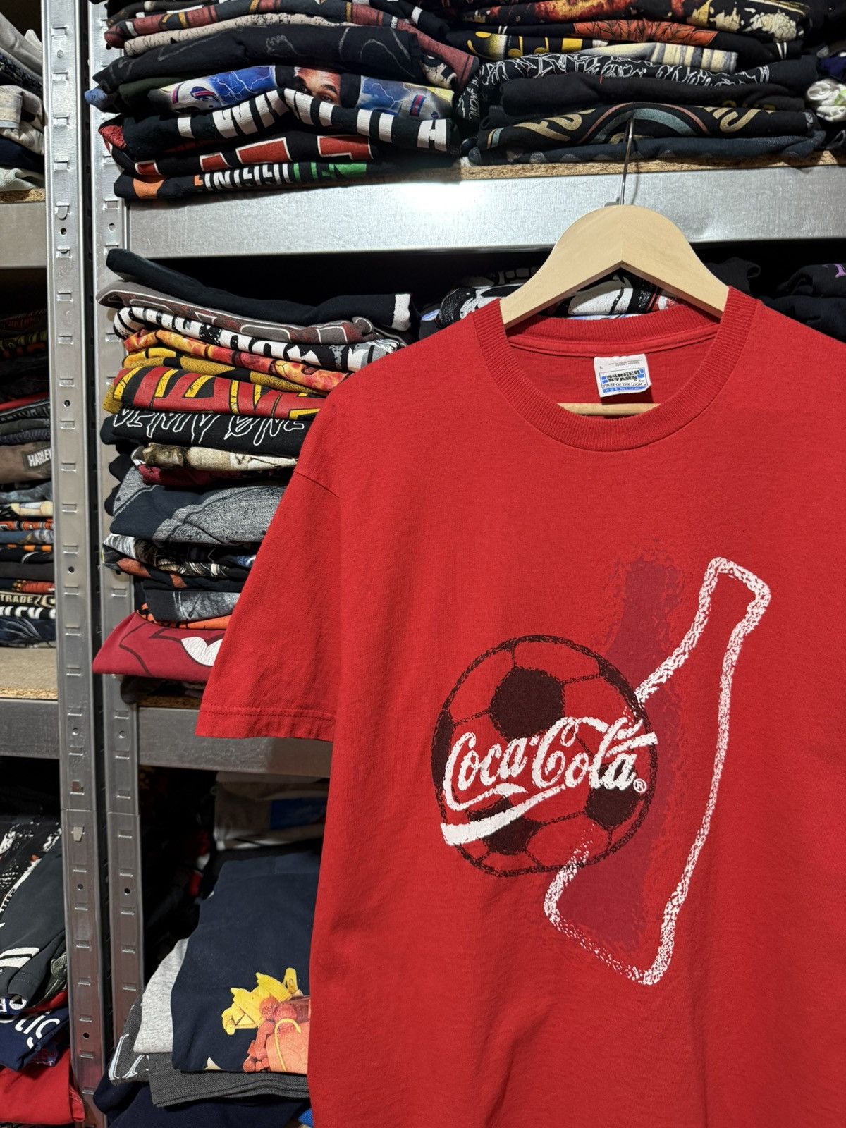 Vintage Vintage 90’s Coca Cola Soccer Football Sport Retro T-Shirt Size US L / EU 52-54 / 3 - 3 Thumbnail