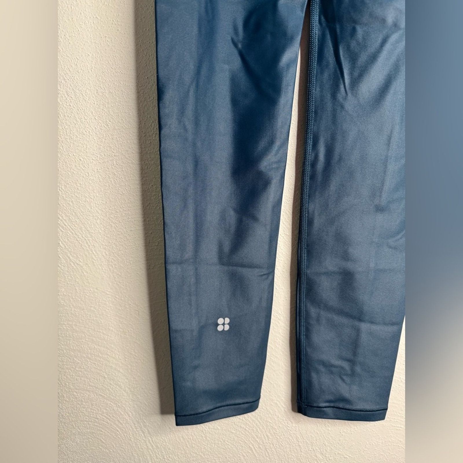 Sweaty Betty Sweaty Betty High Shine Blue 7/8 Leggings Size 25" / US 0 / IT 36 - 5 Thumbnail