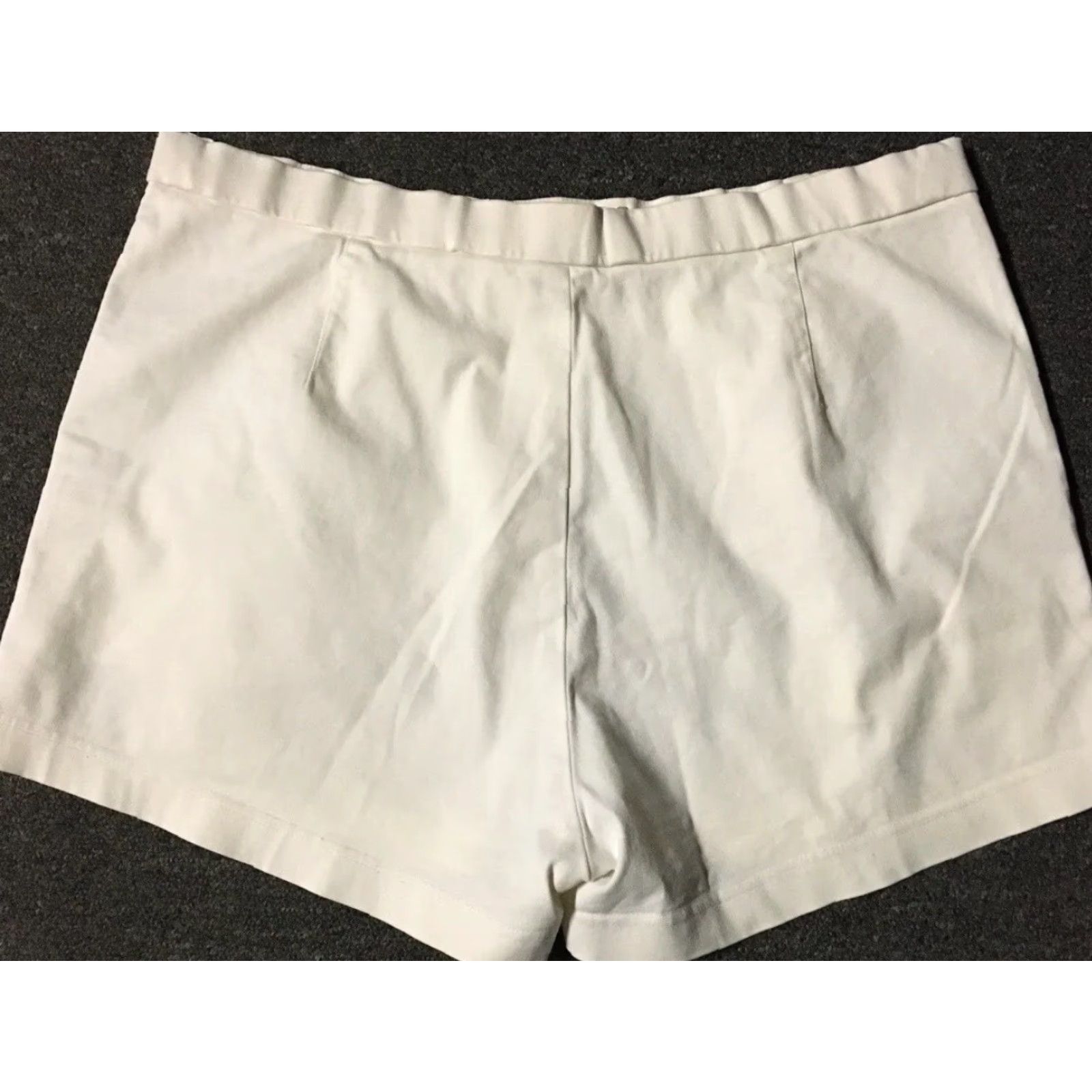 Adidas Vtg Adidas Tennis Shorts 34 White Bermuda 80s 90s Retro Trefoil Beach Casual Mens Size US 34 / EU 50 - 7 Thumbnail