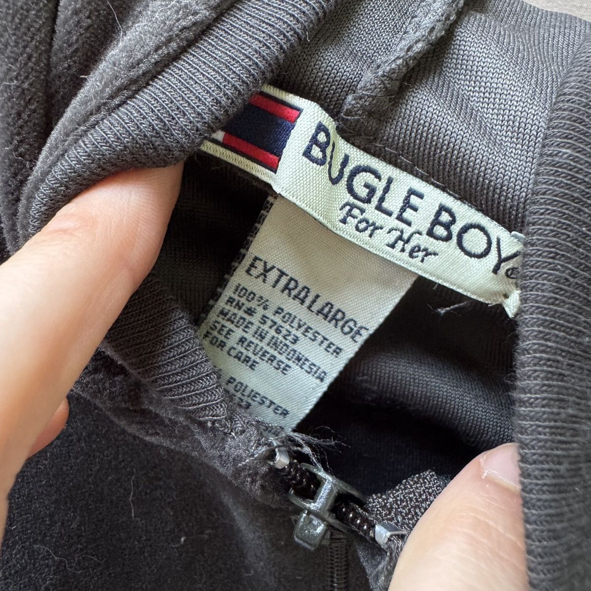 Bugle Boy Vintage Bugle Boy Velour Zip Up Hoodie Size XL / US 12-14 / IT 48-50 - 4 Thumbnail