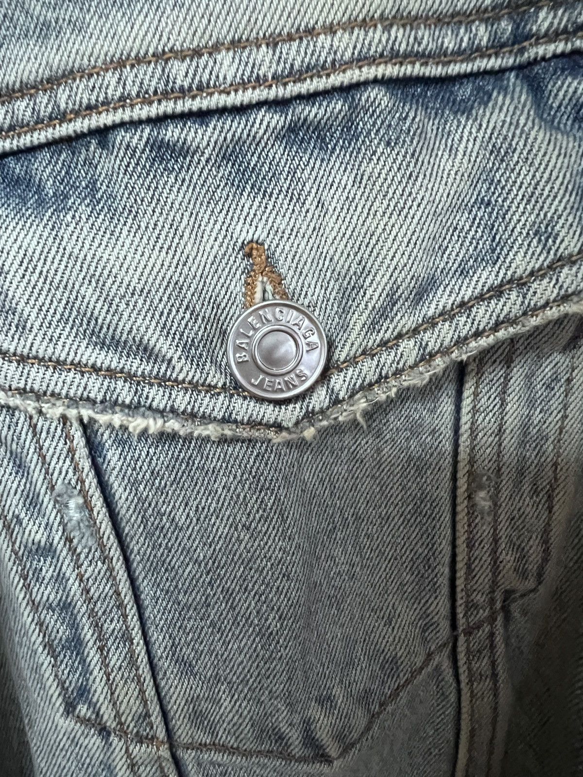 Balenciaga Balenciaga Lost Tape Reconstructed denim jacket Size US M / EU 48-50 / 2 - 10 Thumbnail