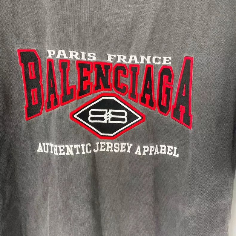 Balenciaga Balenciaga Make Old Batman Letter Short Sleeve Size US S / EU 44-46 / 1 - 3 Thumbnail