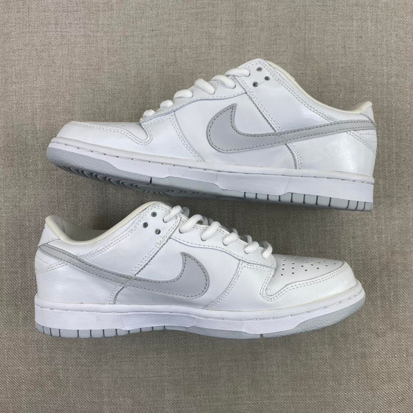 Nike 2002 Nike SB Dunk Low Pro B “Patent Leather” Size US 8 / EU 41 - 4 Thumbnail