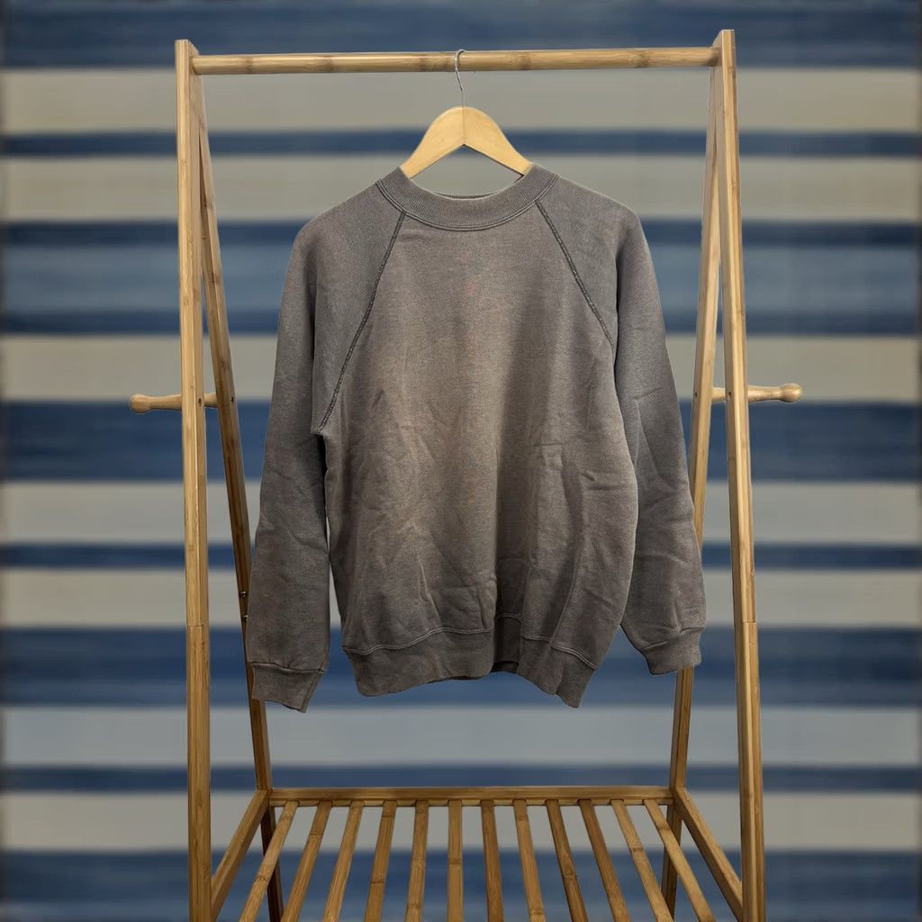 Hanes Hanes Sweatshirt Raglan VTG 80s Gradient Sun Faded Super Worn Gray L Mens Pullover Crewneck, Size Large, Hooded? Size US L / EU 52-54 / 3 - 1 Thumbnail
