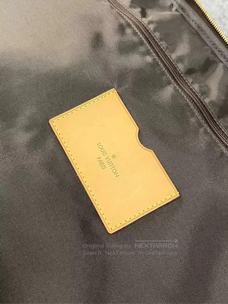 Louis Vuitton Louis Vuitton Travel Luggage Carry. Size ONE SIZE - 6 Thumbnail