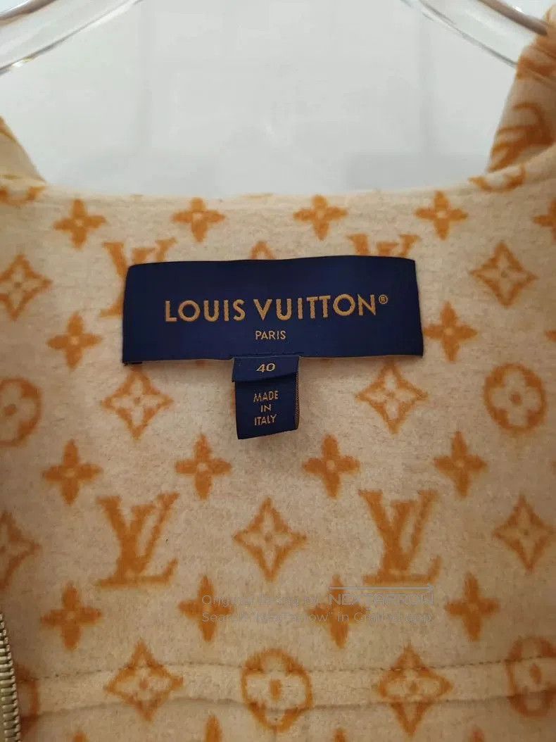 Louis Vuitton LV Pink Hooded Wool Coat 40. Size US L / EU 52-54 / 3 - 2 Thumbnail